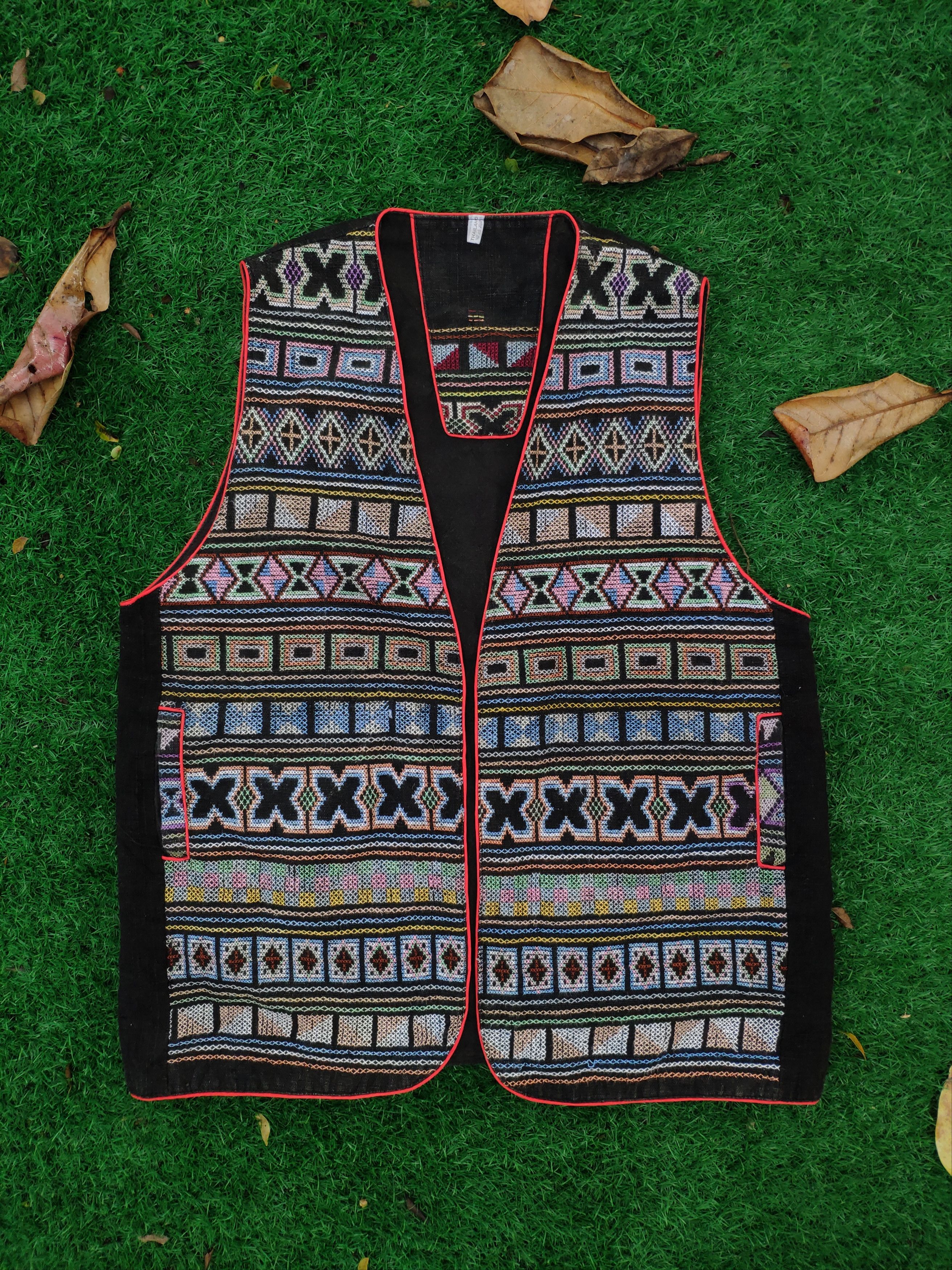 Vintage Steal 💥 Vintage Cardigan Vest Navajo Style Size US M / EU 48-50 / 2 - 1 Thumbnail