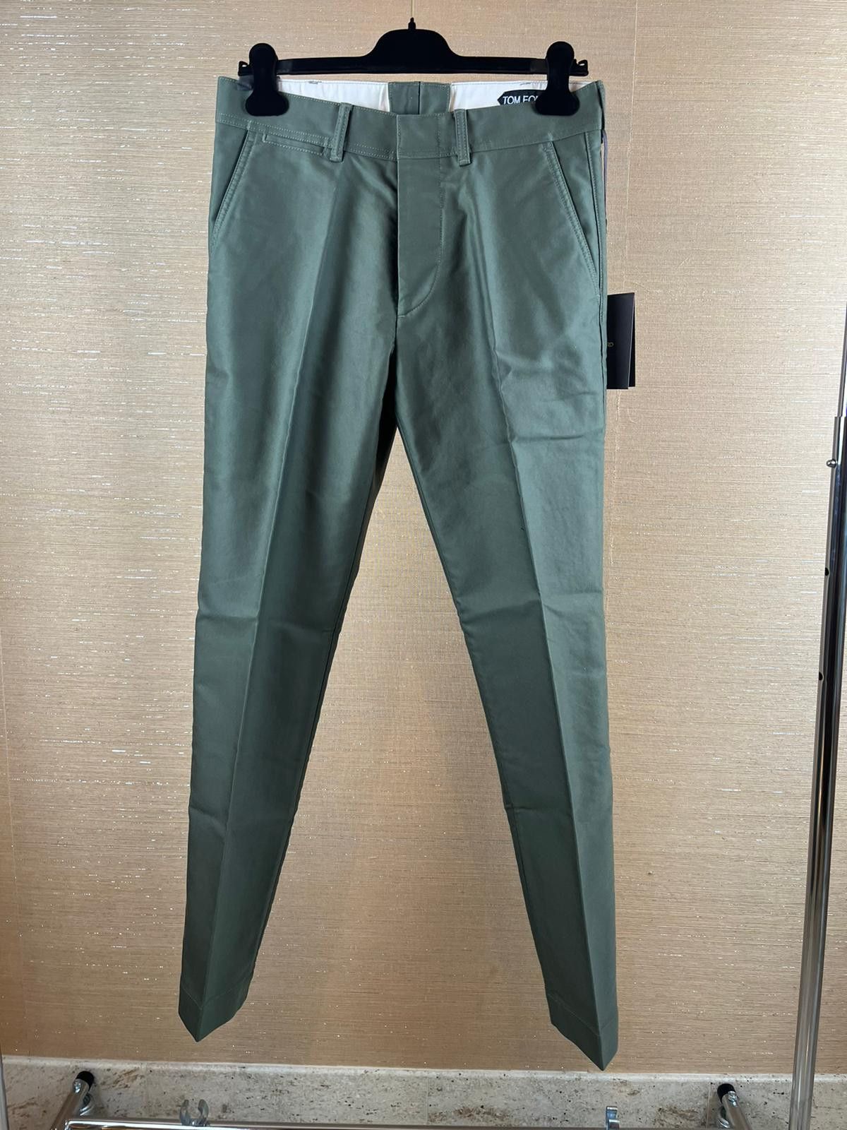 Tom Ford Casual Pants in Green Size US 30 / EU 46 - 1 Thumbnail