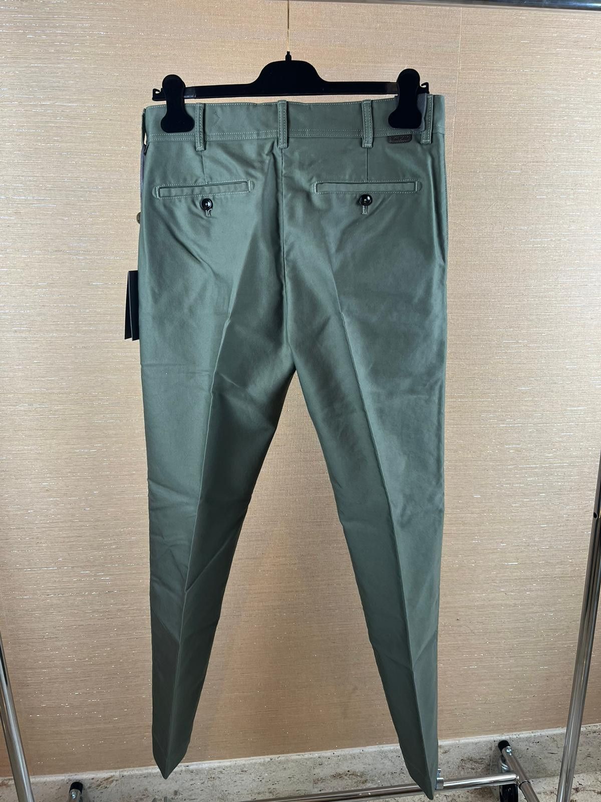 Tom Ford Casual Pants in Green Size US 30 / EU 46 - 9 Thumbnail