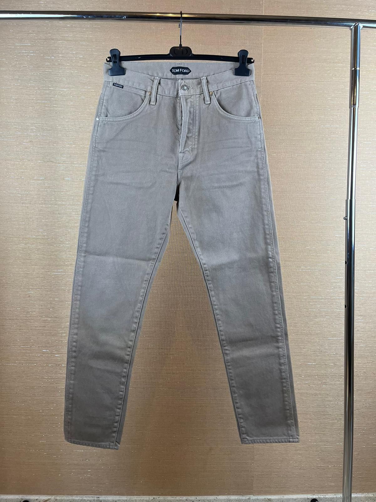 Tom Ford Tapered Fit Denim in Grey Size US 30 / EU 46 - 4 Thumbnail