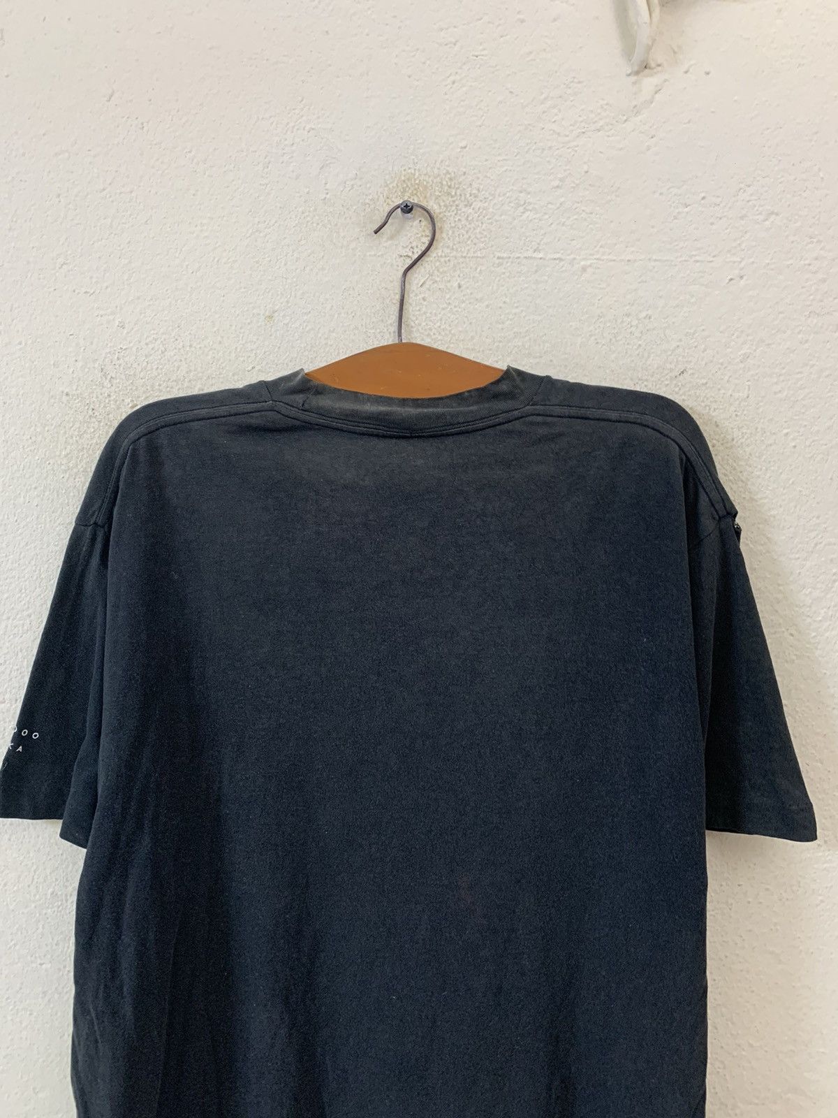 Nike Vintage Y2K Nike Store Tshirt Size US L / EU 52-54 / 3 - 13 Thumbnail