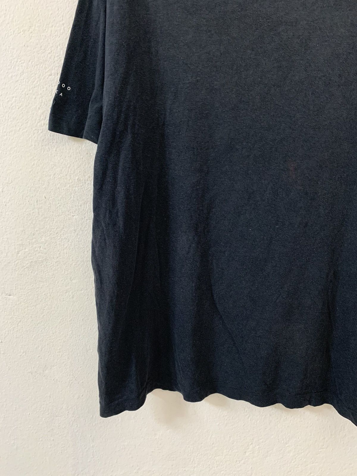 Nike Vintage Y2K Nike Store Tshirt Size US L / EU 52-54 / 3 - 12 Thumbnail