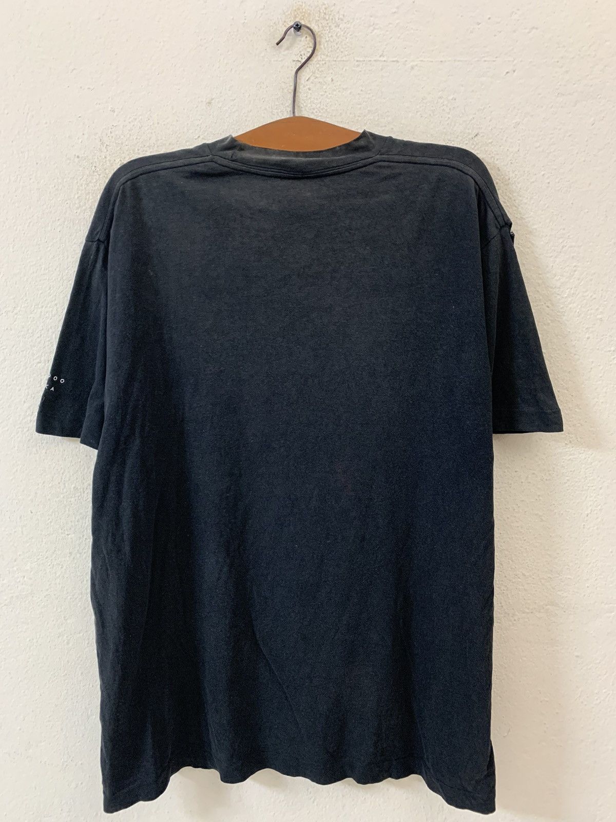 Nike Vintage Y2K Nike Store Tshirt Size US L / EU 52-54 / 3 - 10 Thumbnail