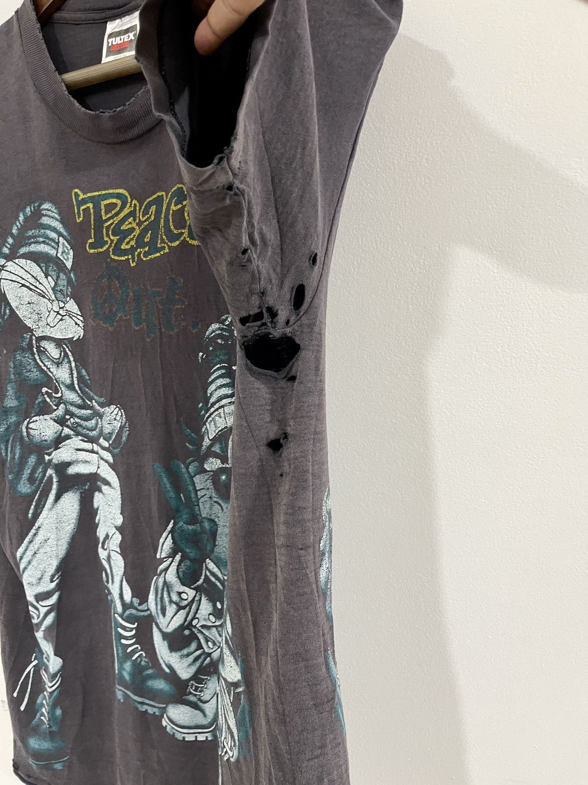 Vintage × Warner Bros VINTAGE 93 DISTRESSED TAZMANIA BUGS BUNNY HIP HOP TSHIRT Size US M / EU 48-50 / 2 - 6 Thumbnail