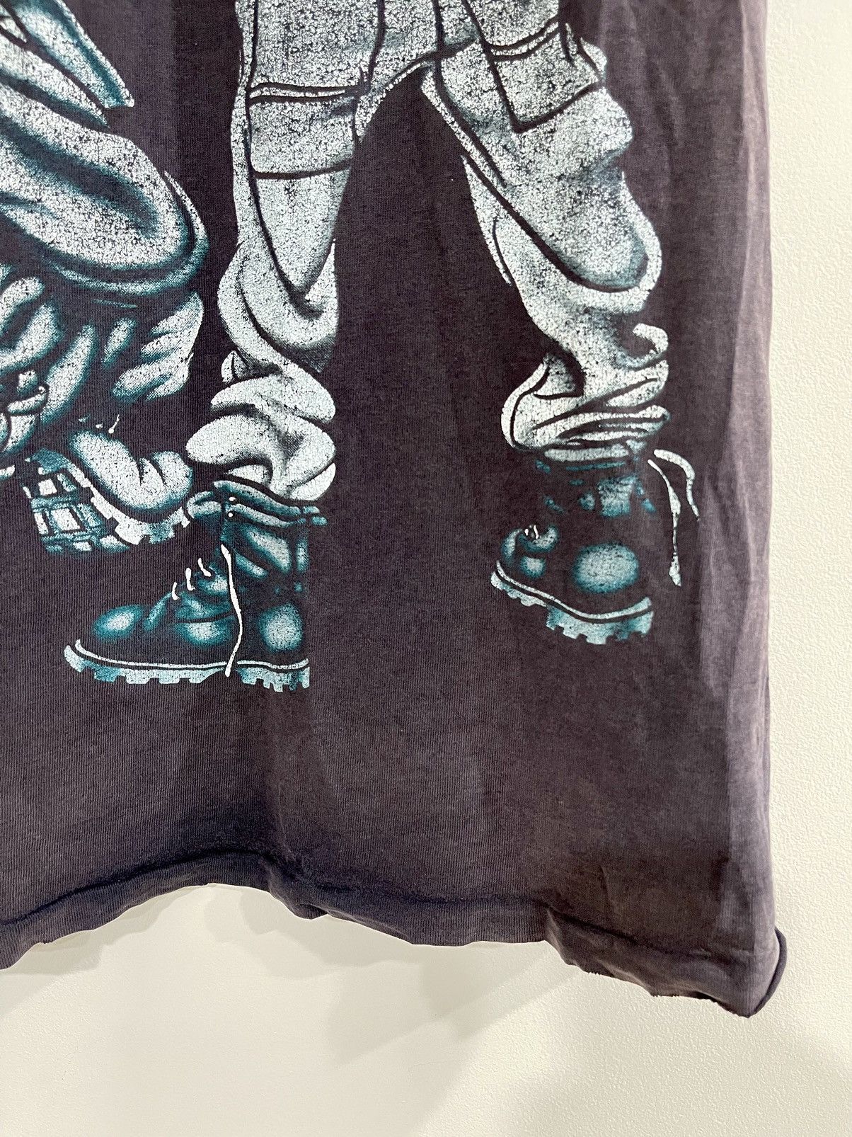 Vintage × Warner Bros VINTAGE 93 DISTRESSED TAZMANIA BUGS BUNNY HIP HOP TSHIRT Size US M / EU 48-50 / 2 - 16 Thumbnail