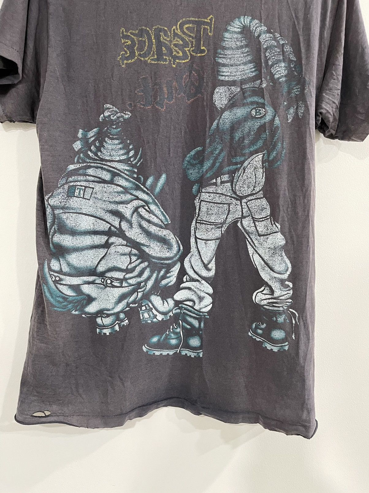 Vintage × Warner Bros VINTAGE 93 DISTRESSED TAZMANIA BUGS BUNNY HIP HOP TSHIRT Size US M / EU 48-50 / 2 - 12 Thumbnail