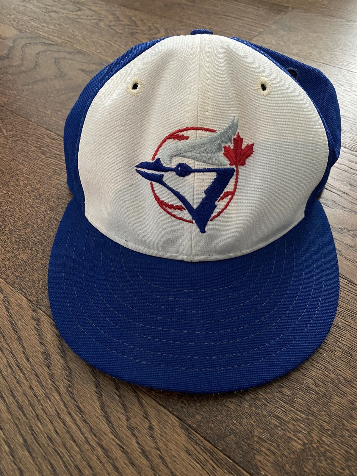 Vintage 80’s Toronto Blue Jays New Era Fitted Hat 7 3/8