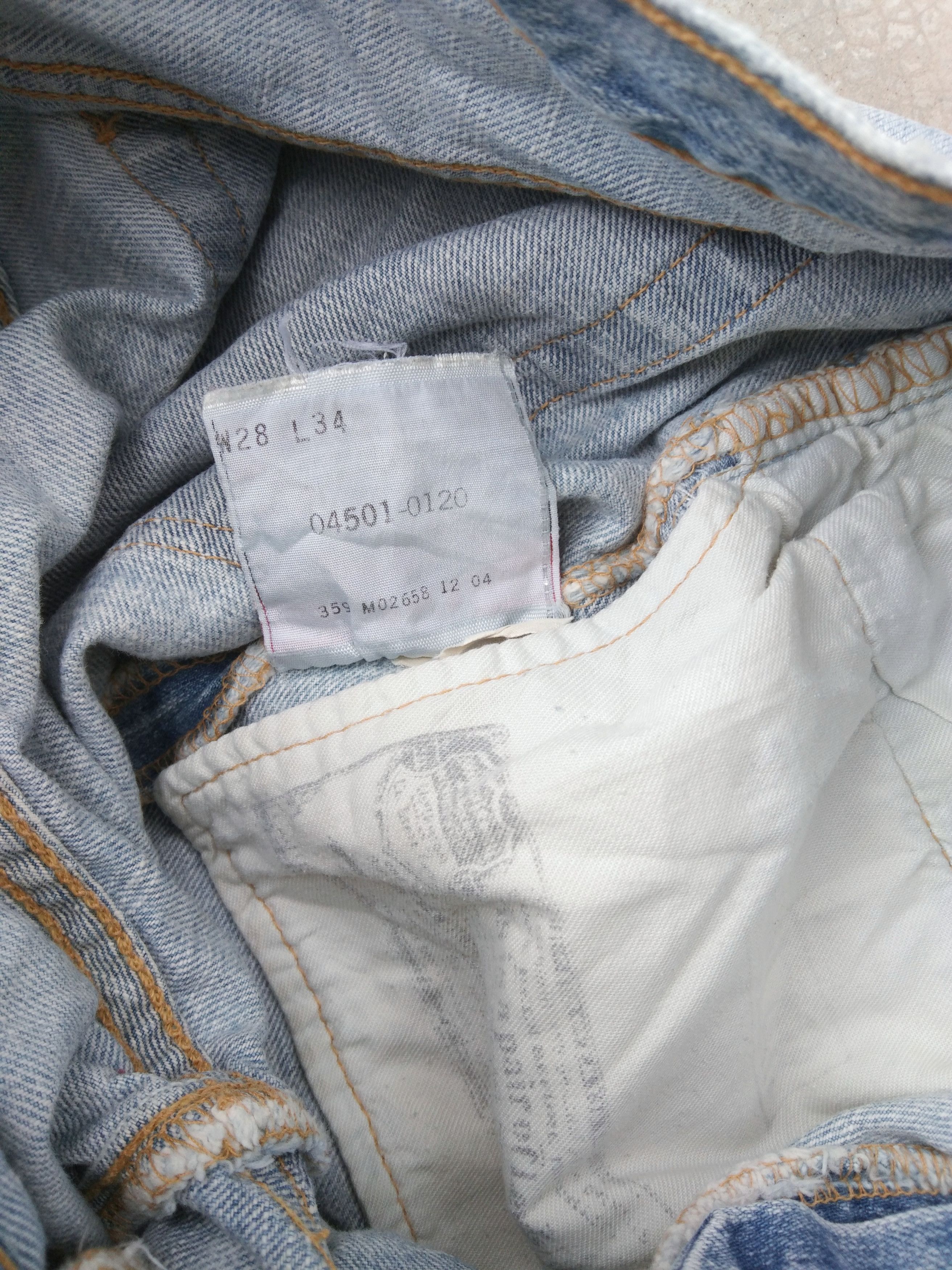 Levi's Vintage Levi's 501 Light Wash Distressed Jeans 28x34 Size US 28 / EU 44 - 7 Thumbnail