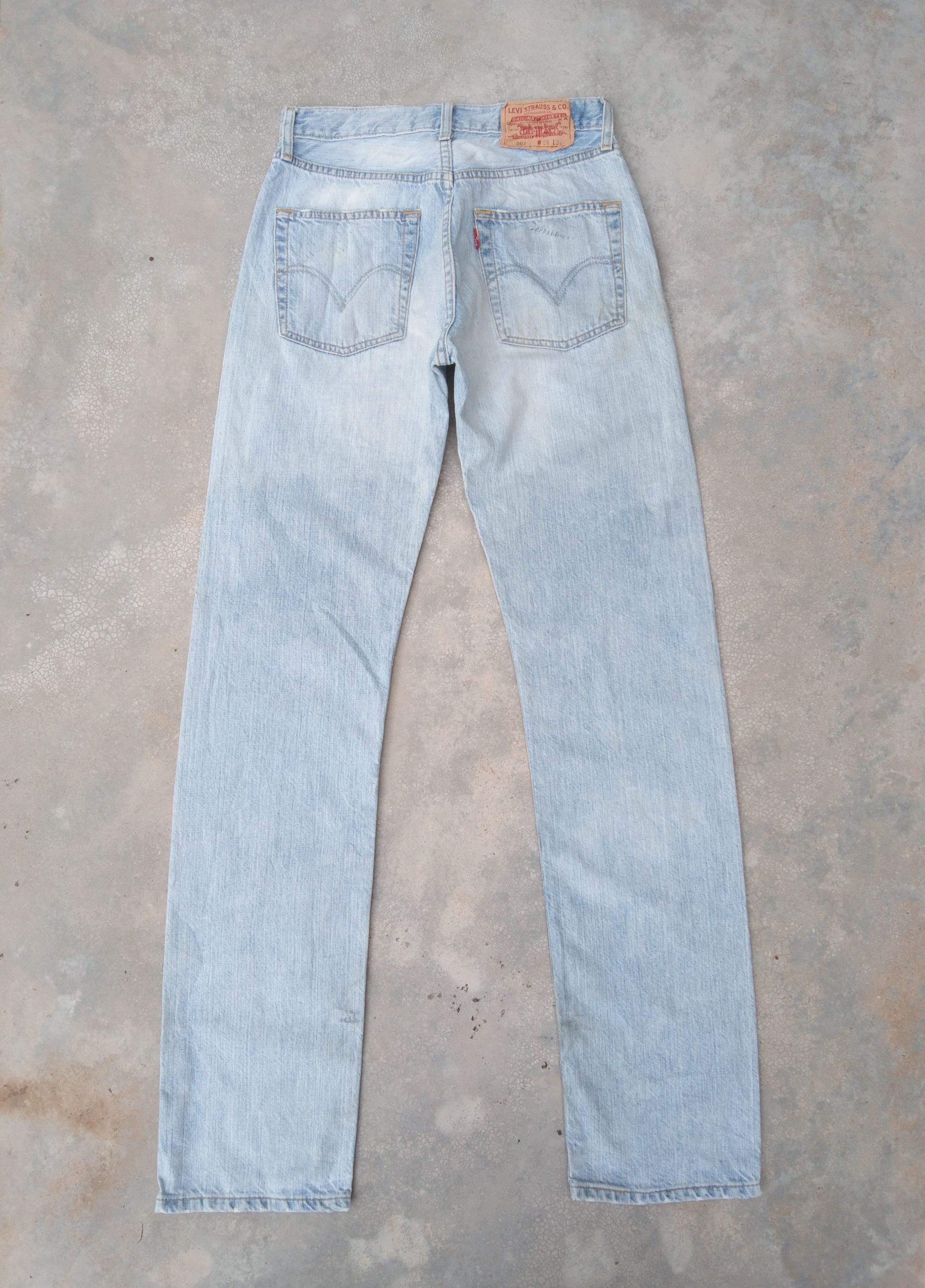 Levi's Vintage Levi's 501 Light Wash Distressed Jeans 28x34 Size US 28 / EU 44 - 2 Thumbnail
