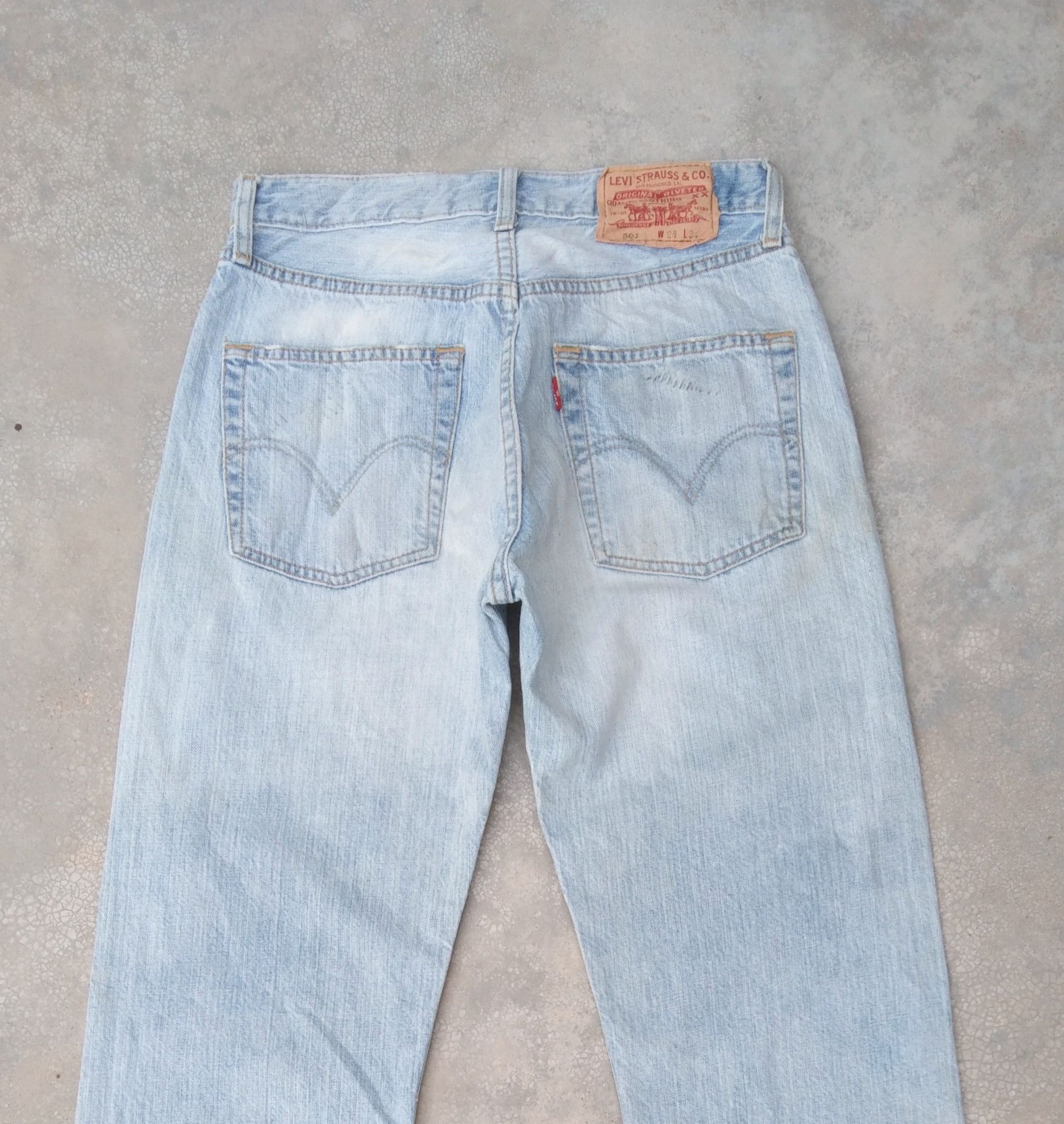 Levi's Vintage Levi's 501 Light Wash Distressed Jeans 28x34 Size US 28 / EU 44 - 5 Thumbnail