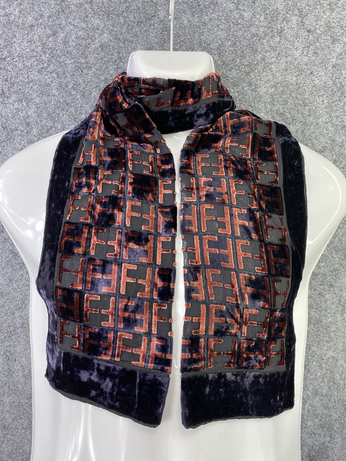 Vintage FENDI 100% SILK Scarf / Muffler / Neckwear -T436 Size ONE SIZE - 2 Thumbnail