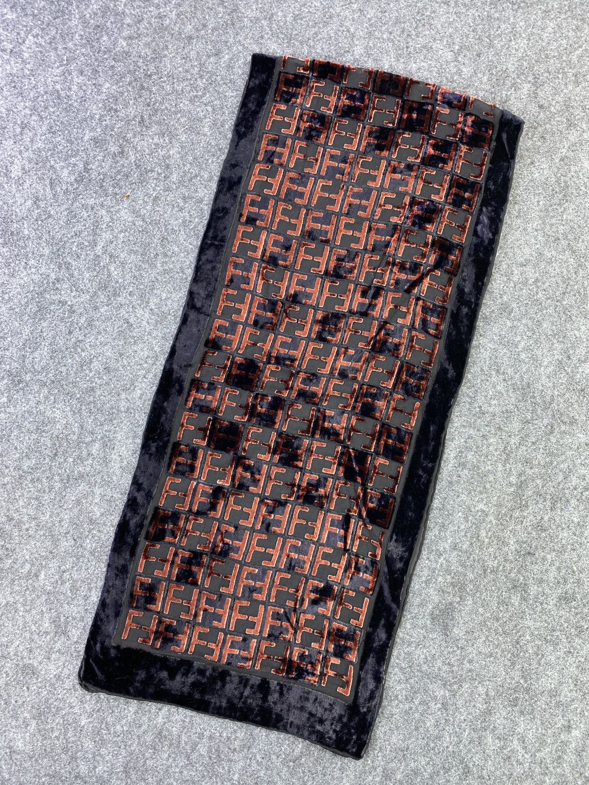 Vintage FENDI 100% SILK Scarf / Muffler / Neckwear -T436 Size ONE SIZE - 4 Thumbnail