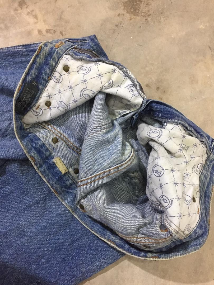 Trussardi × Vintage Vintage Trussardi logo embroided at rear pocket jeans Size US 26 / EU 42 - 13 Thumbnail