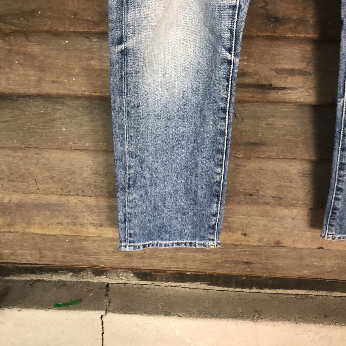 Japanese Brand Uniqlo Jeans distressed Denim Blue Pants #5123 Size US 29 - 8 Thumbnail
