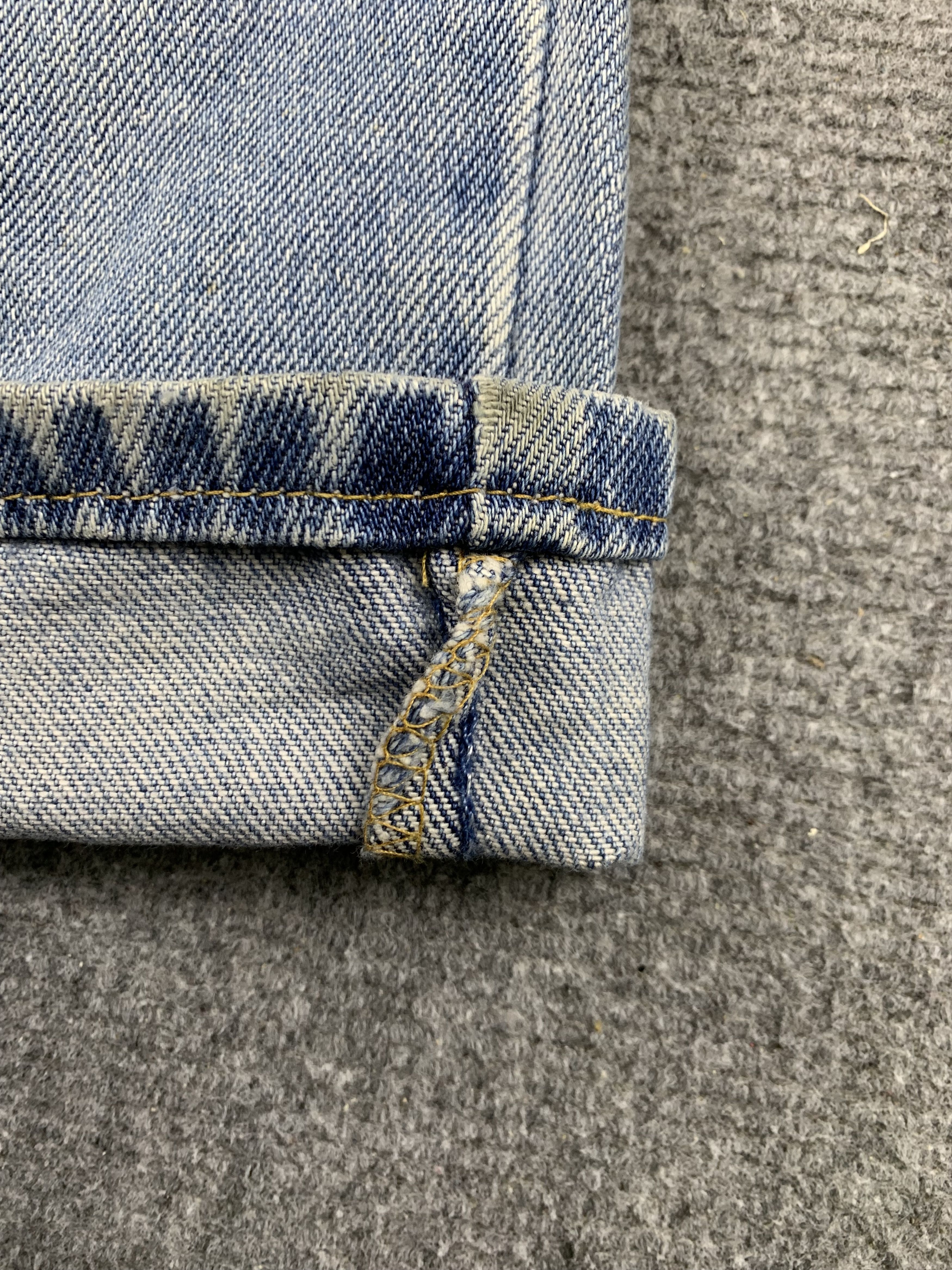 Levi's Vintage Levis 505 Light Wash Jeans DP1771 Size US 34 / EU 50 - 9 Thumbnail