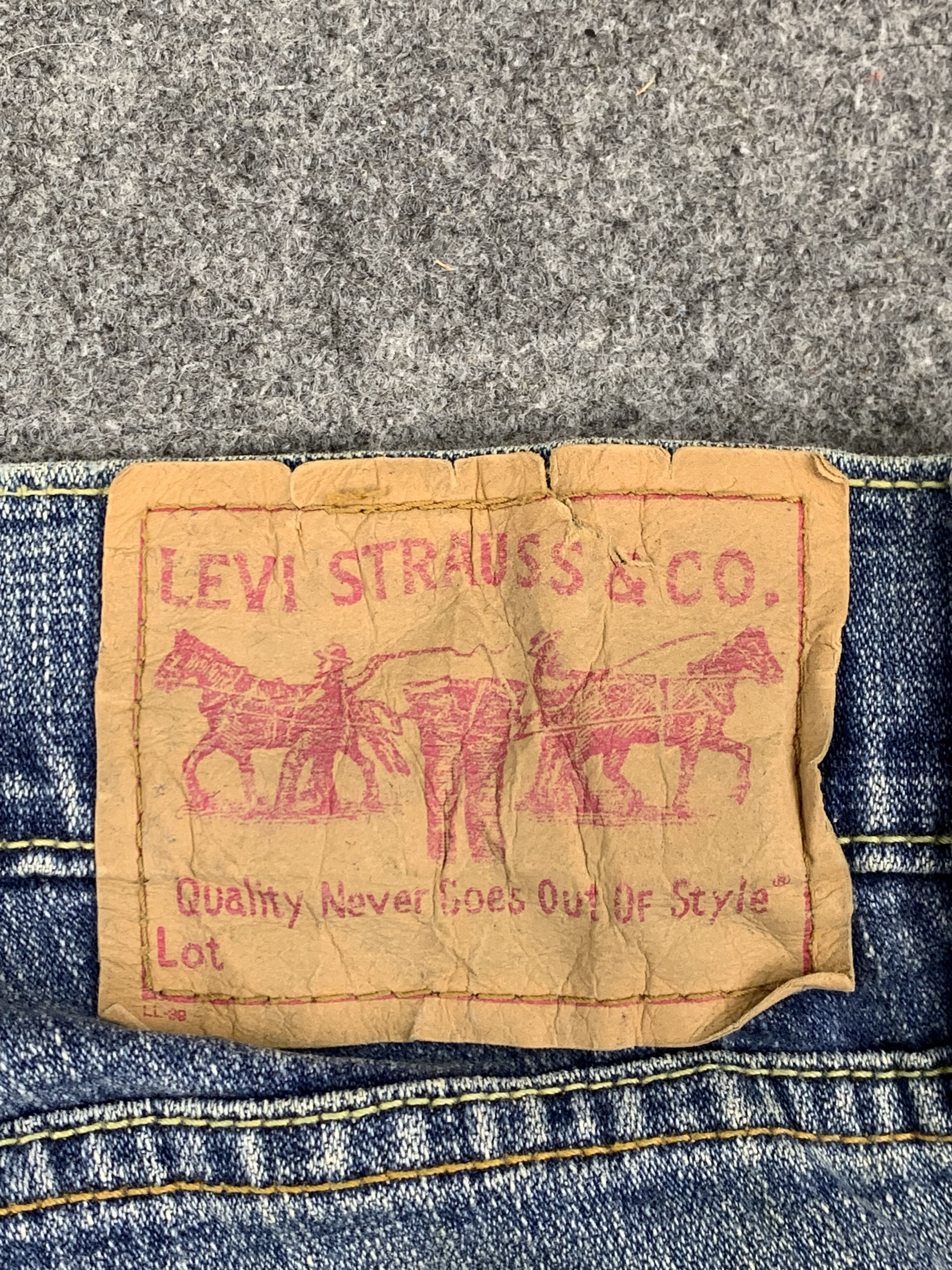 Levi's Vintage Levis Limited Edition Jeans DP1770 Size US 32 / EU 48 - 5 Thumbnail