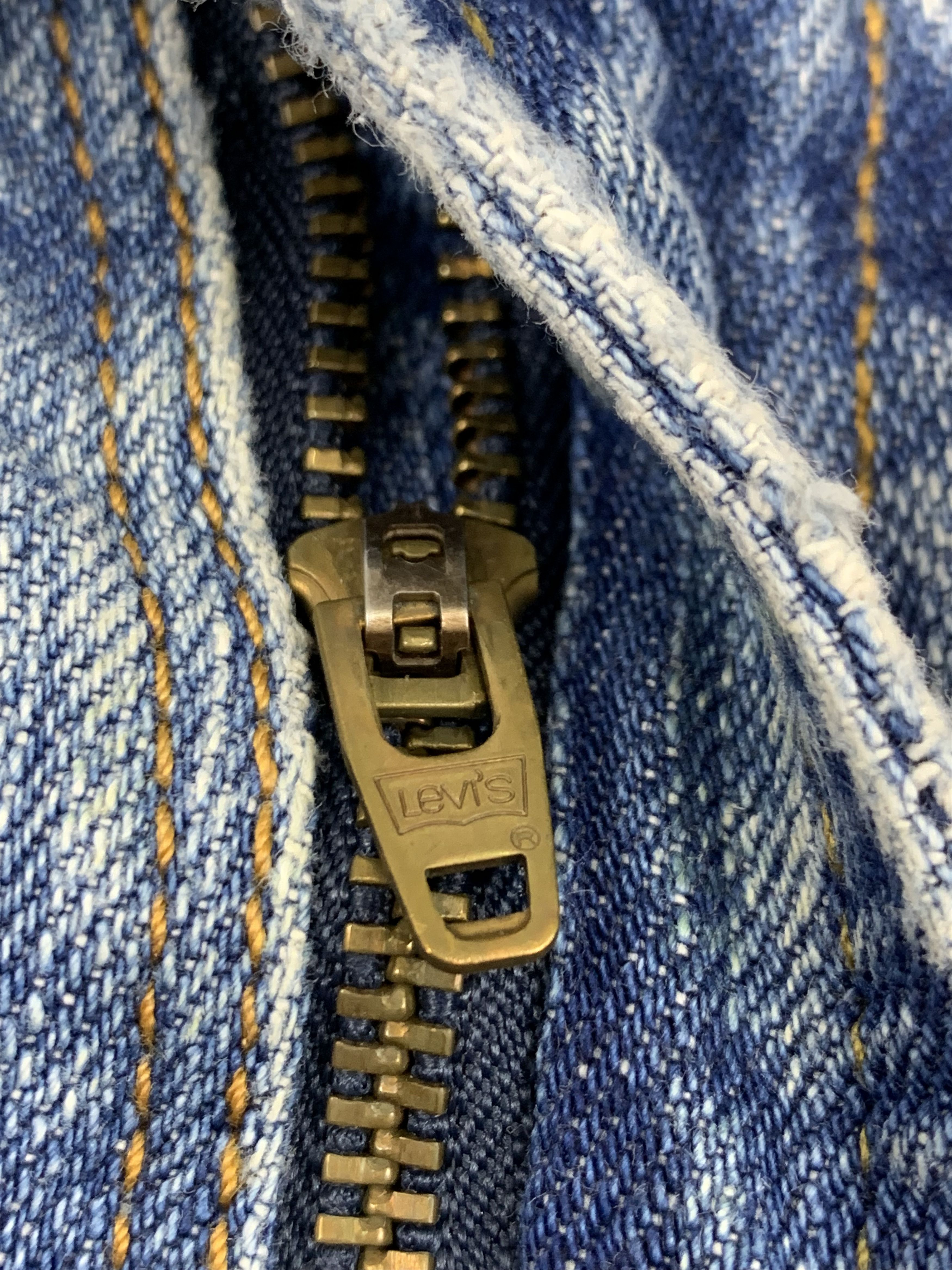 Levi's Vintage Levis 514 Faded Blue Jeans DP1769 Size US 37 - 11 Thumbnail