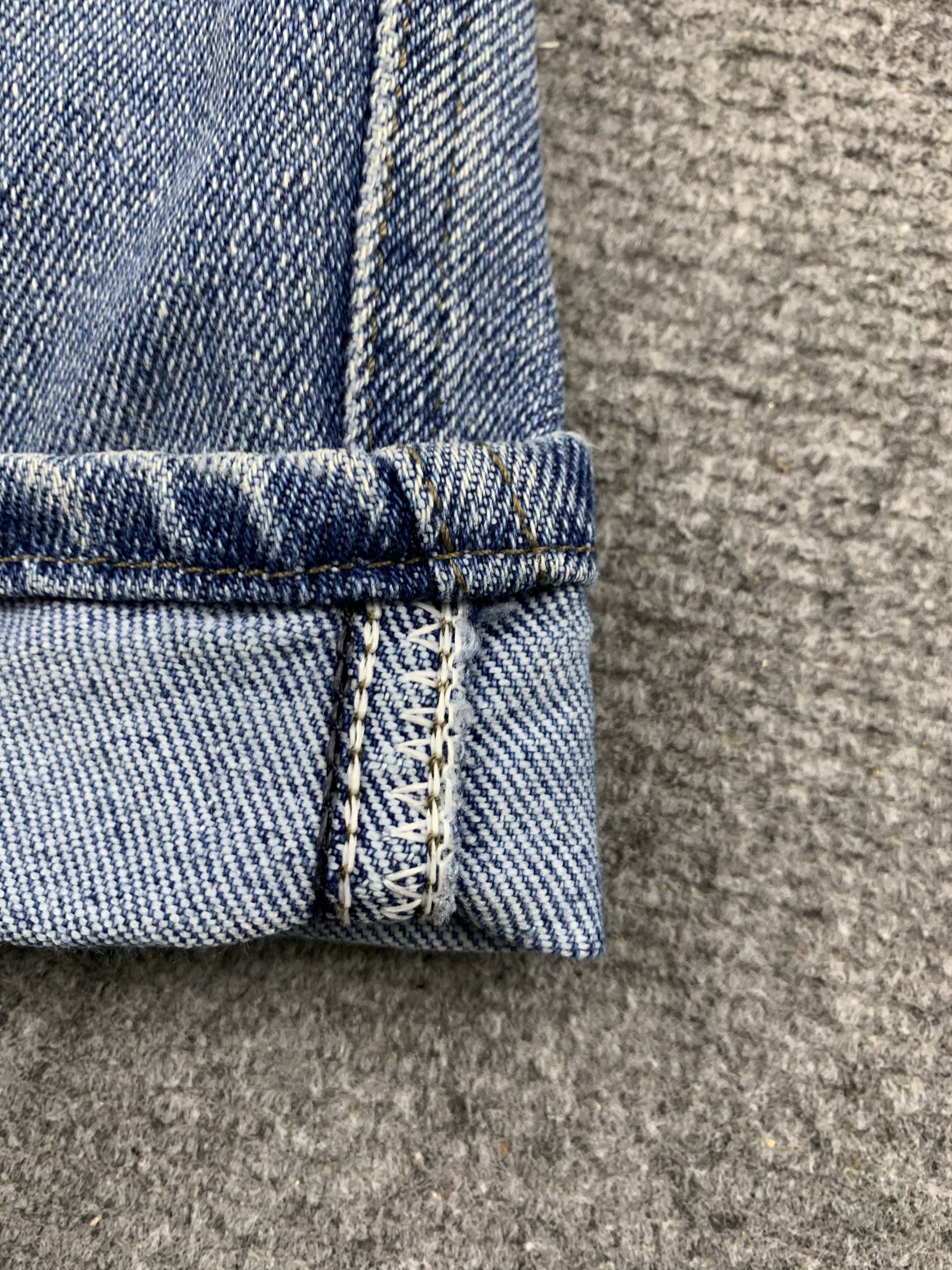 Lee 90s Vintage Lee Light Wash Jeans DP1767 Size US 31 - 8 Thumbnail