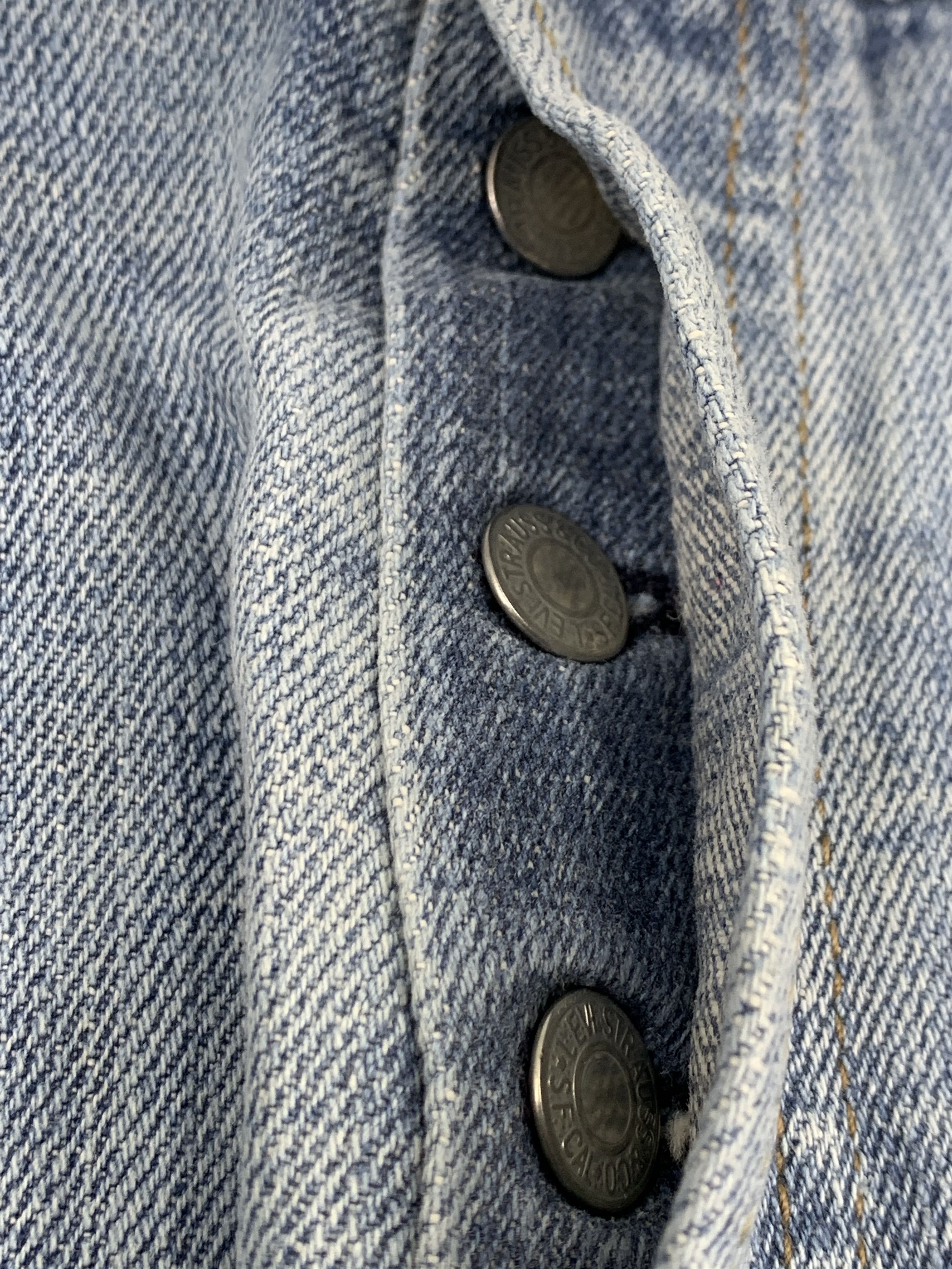 Vintage Levis 501 Light Wash Jeans DP1765