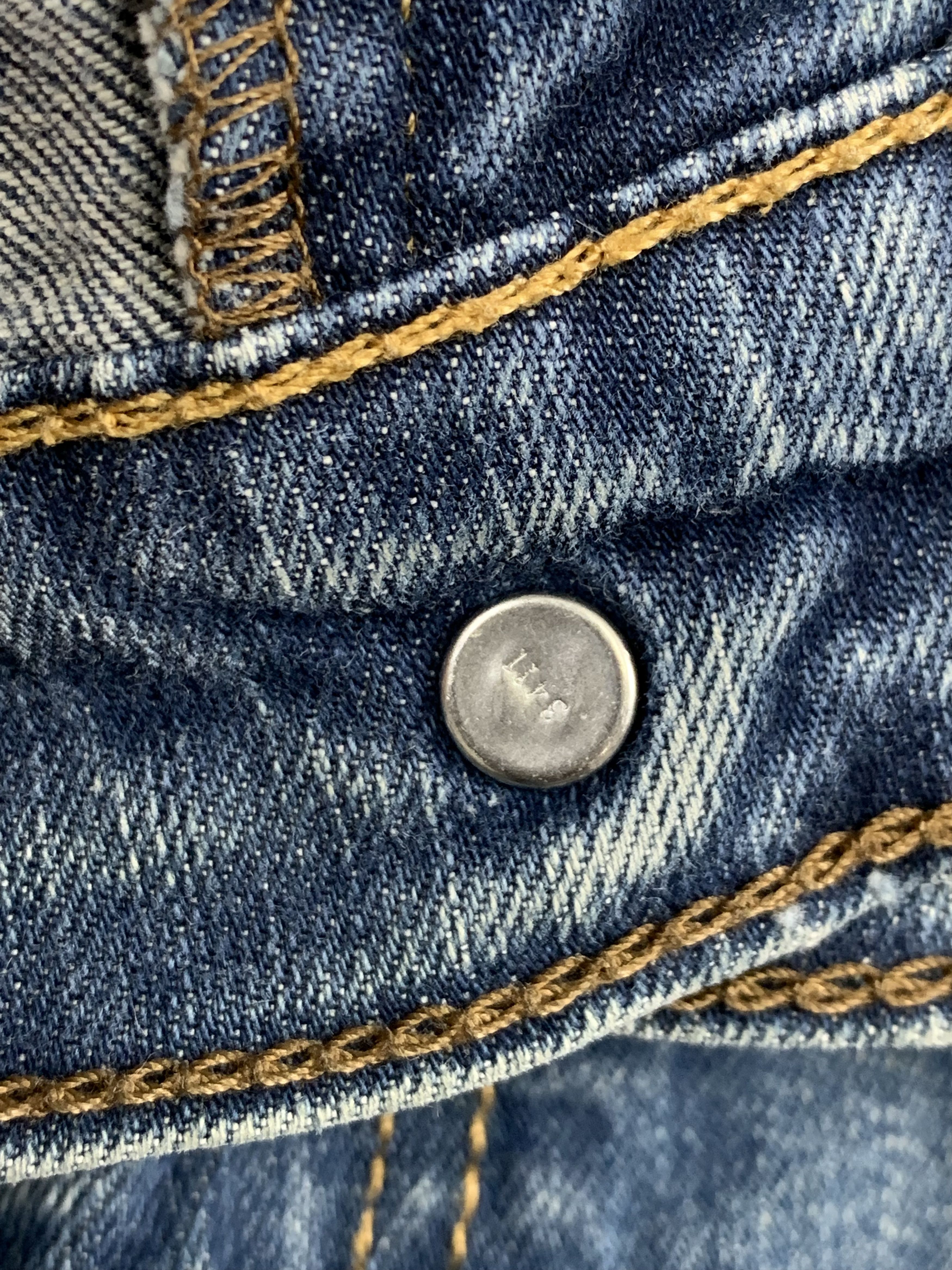 Levi's Vintage Levis Faded Blue Jeans DP1783 Size US 37 - 10 Thumbnail