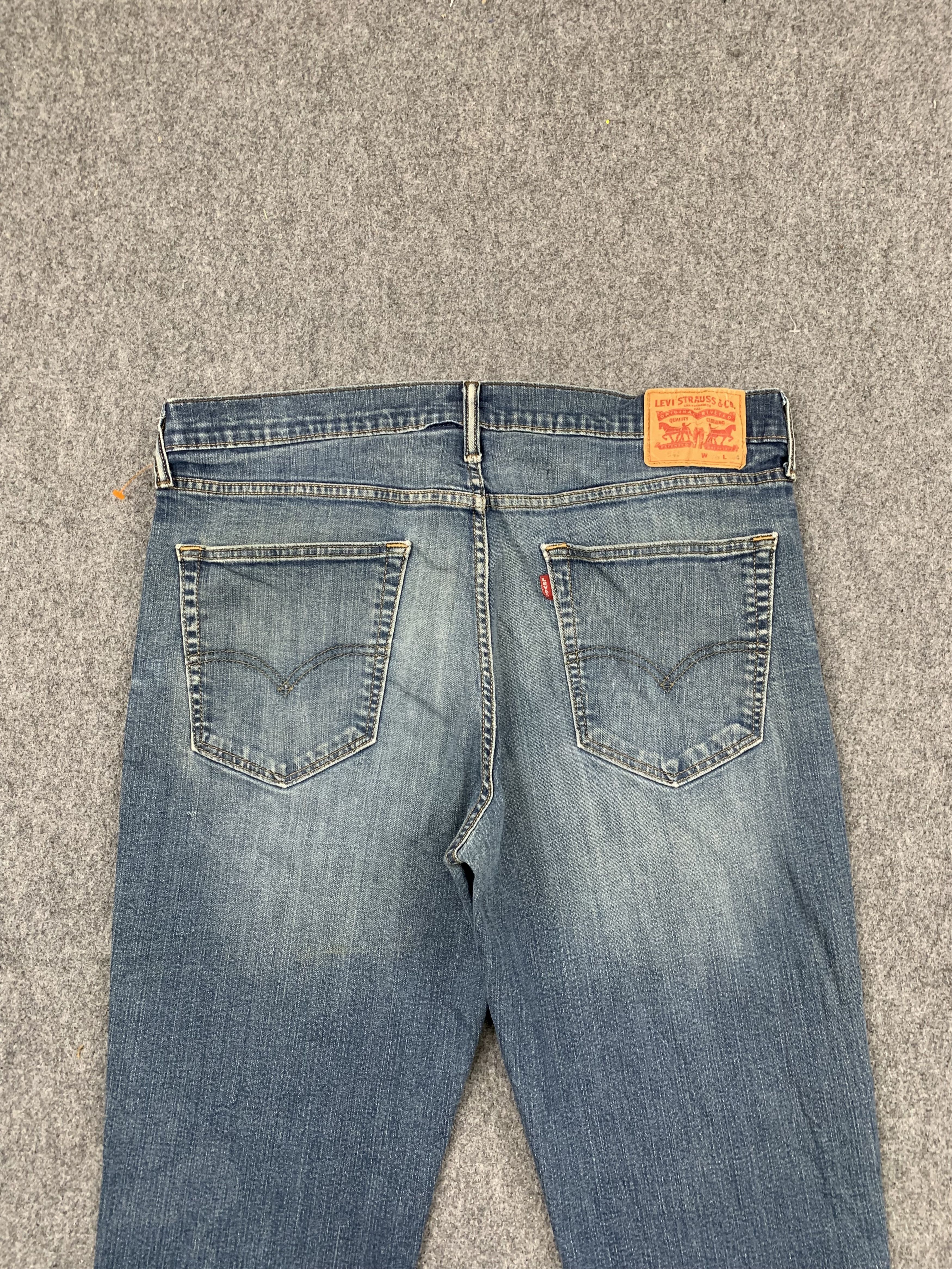 Levi's Vintage Levis Faded Blue Jeans DP1783 Size US 37 - 4 Thumbnail