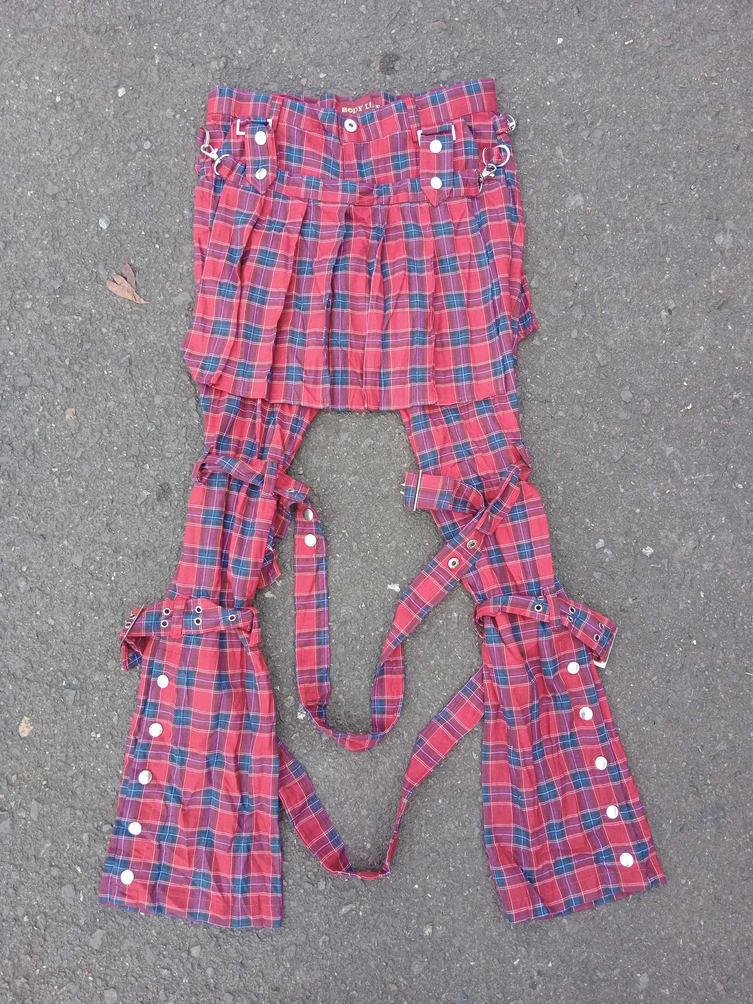 Insane 🔥 BodyLine Plaid Bondage Pants