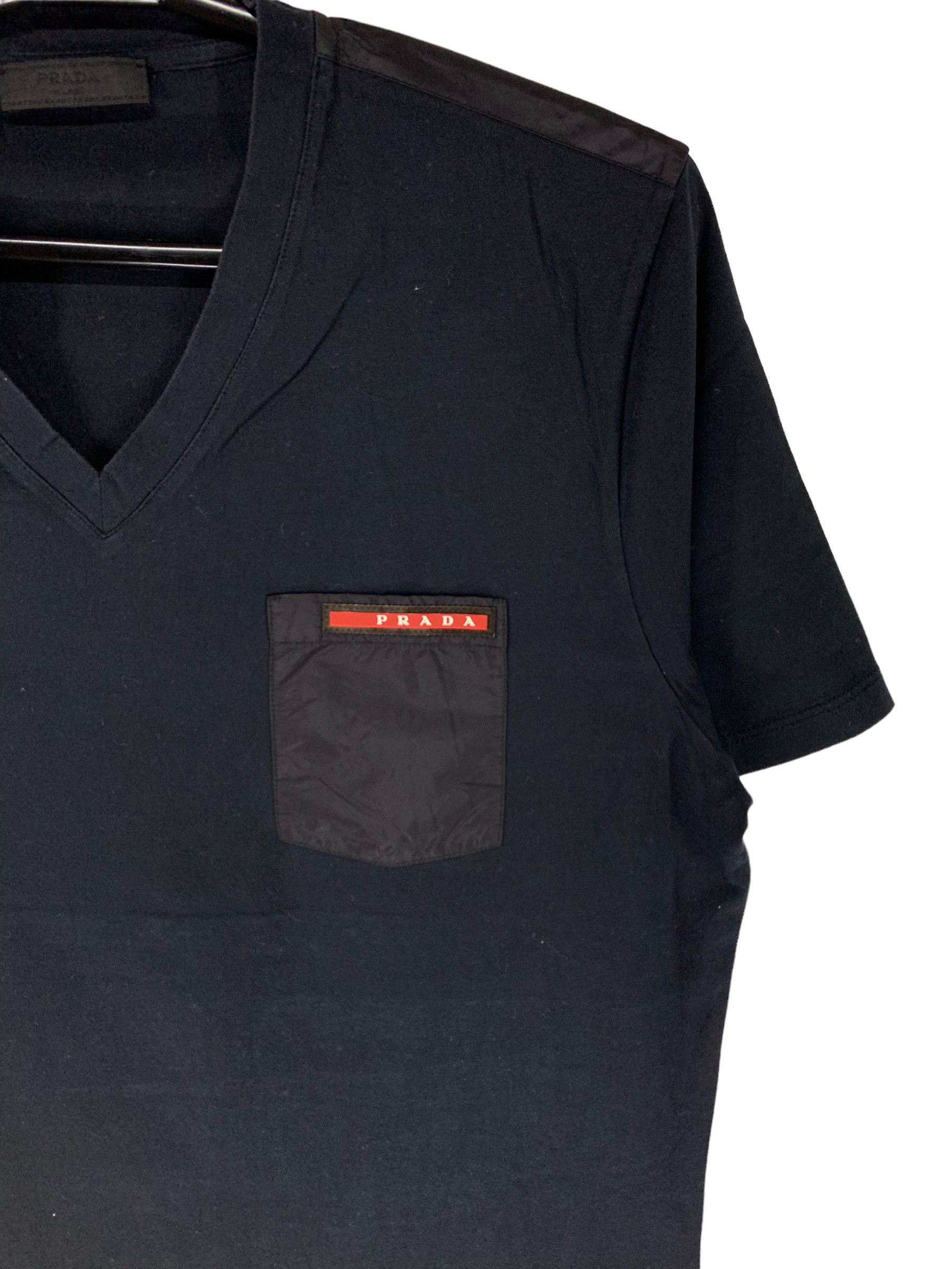 Designer × Prada Prada pocket logo tessuto Tshirt Size US L / EU 52-54 / 3 - 3 Thumbnail