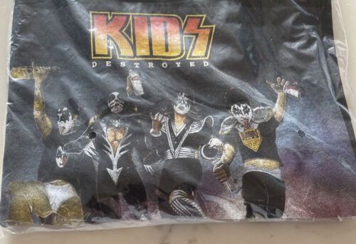 FUCT Fuct KIDZ 'KISS' PARODY TEE BLACK SIze Medium Size US M / EU 48-50 / 2 - 1 Thumbnail
