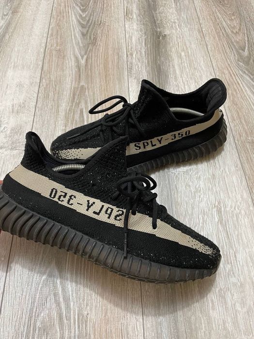 Yeezy Boost 350 V2 Core Black White (Oreo)