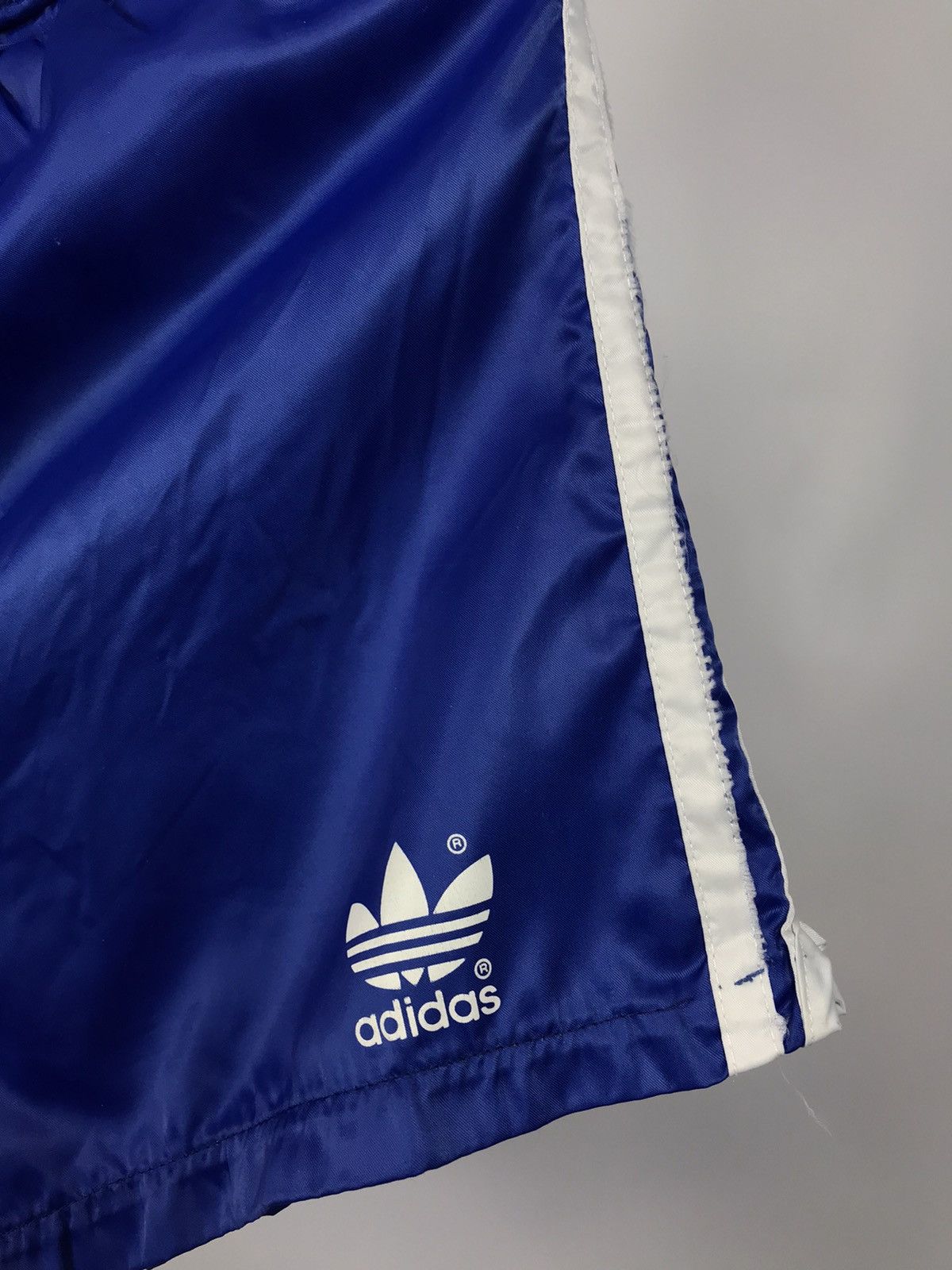 Adidas Adidas vintage rare streetwear shorts Size US 34 / EU 50 - 2 Thumbnail