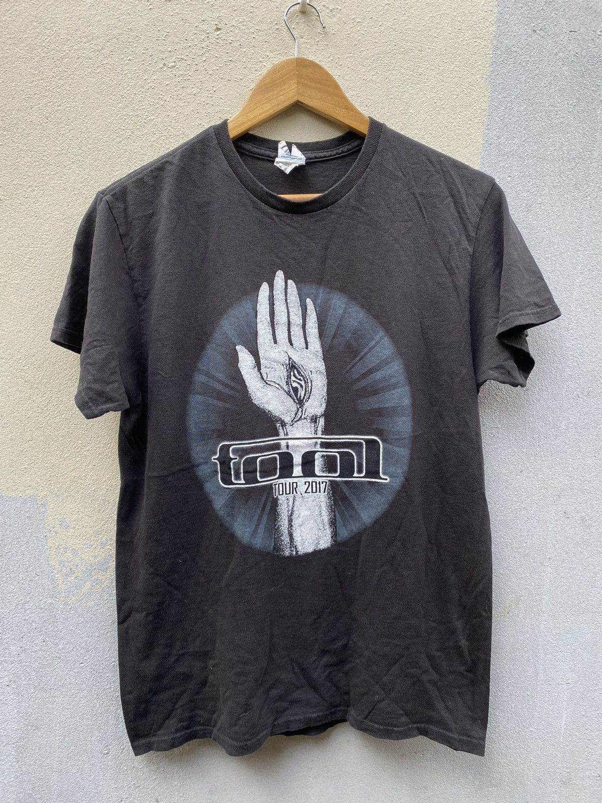 Band Tees Tool Band Alex grey Artwork Black Shirt Size US M / EU 48-50 / 2 - 2 Thumbnail