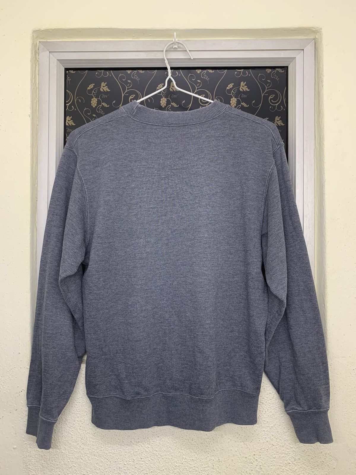 Uniqlo Y2K Uniqlo Sweatshirt Size US S / EU 44-46 / 1 - 2 Thumbnail