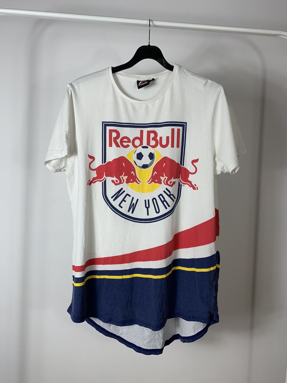 Majestic Red Bull New York Fussball T-Shirt Gr.M weiß in Baden