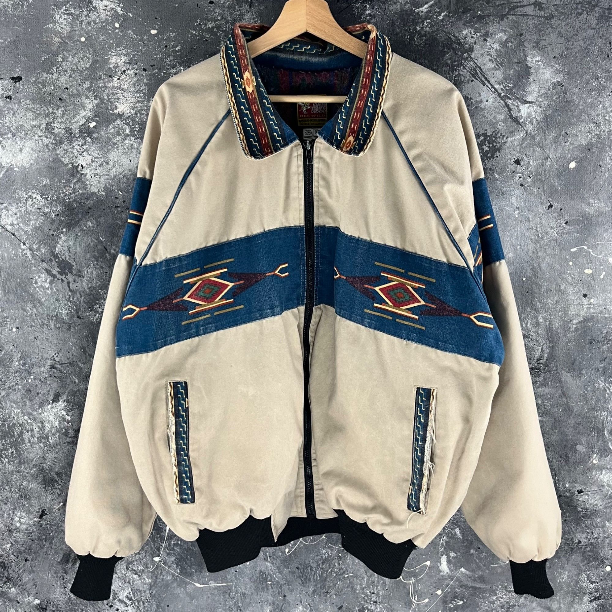 VTG Santa Fe Women's Aztec Navajo Print Cardigan Jacket with Concho Buttons - Small