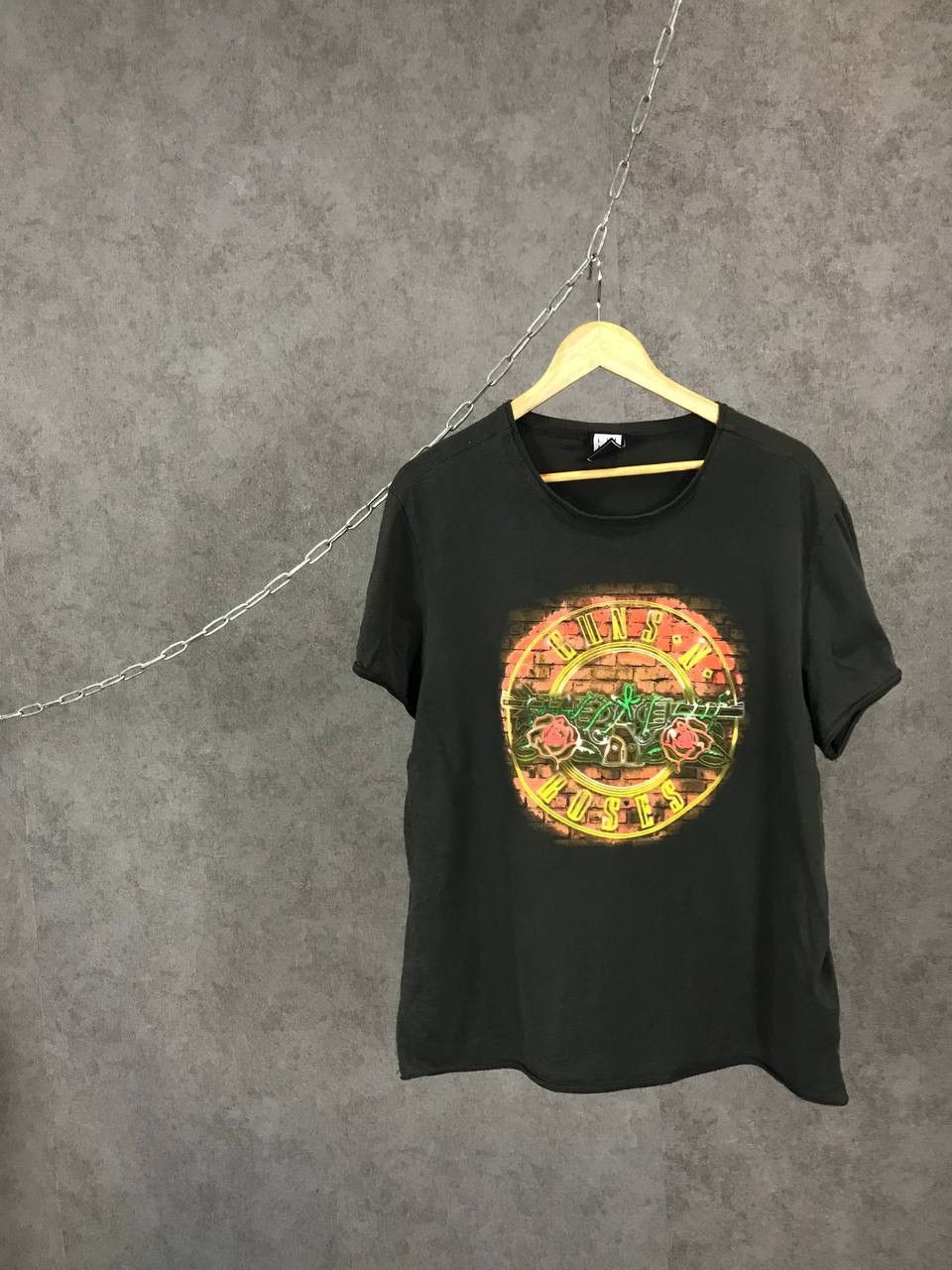 Band Tees Guns N Roses rock band tee Size US XL / EU 56 / 4 - 1 Thumbnail