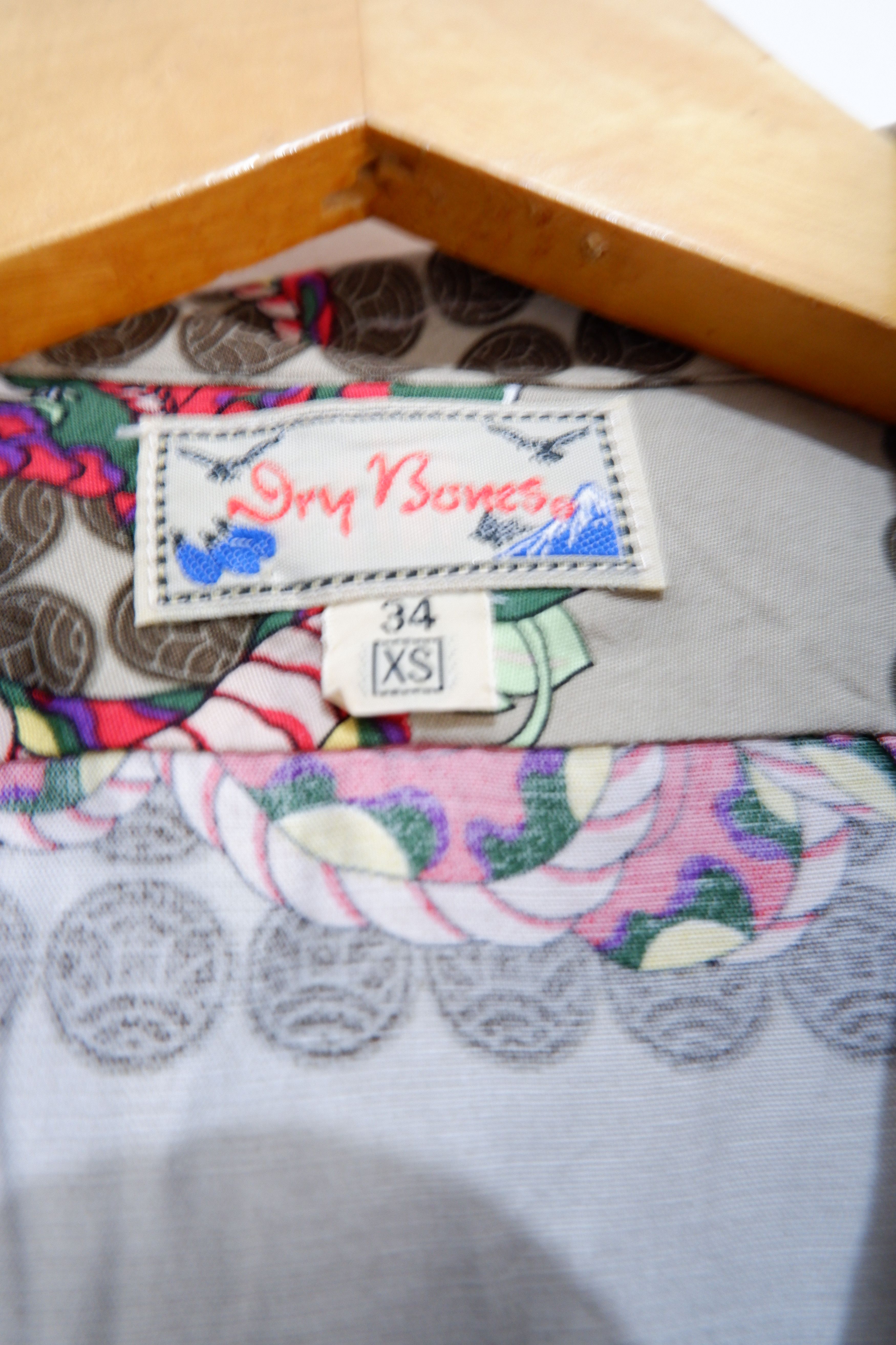 Dry Bones Vintage Dry Bones Rayon Hawaiian Shirt Size US XS / EU 42 / 0 - 4 Thumbnail