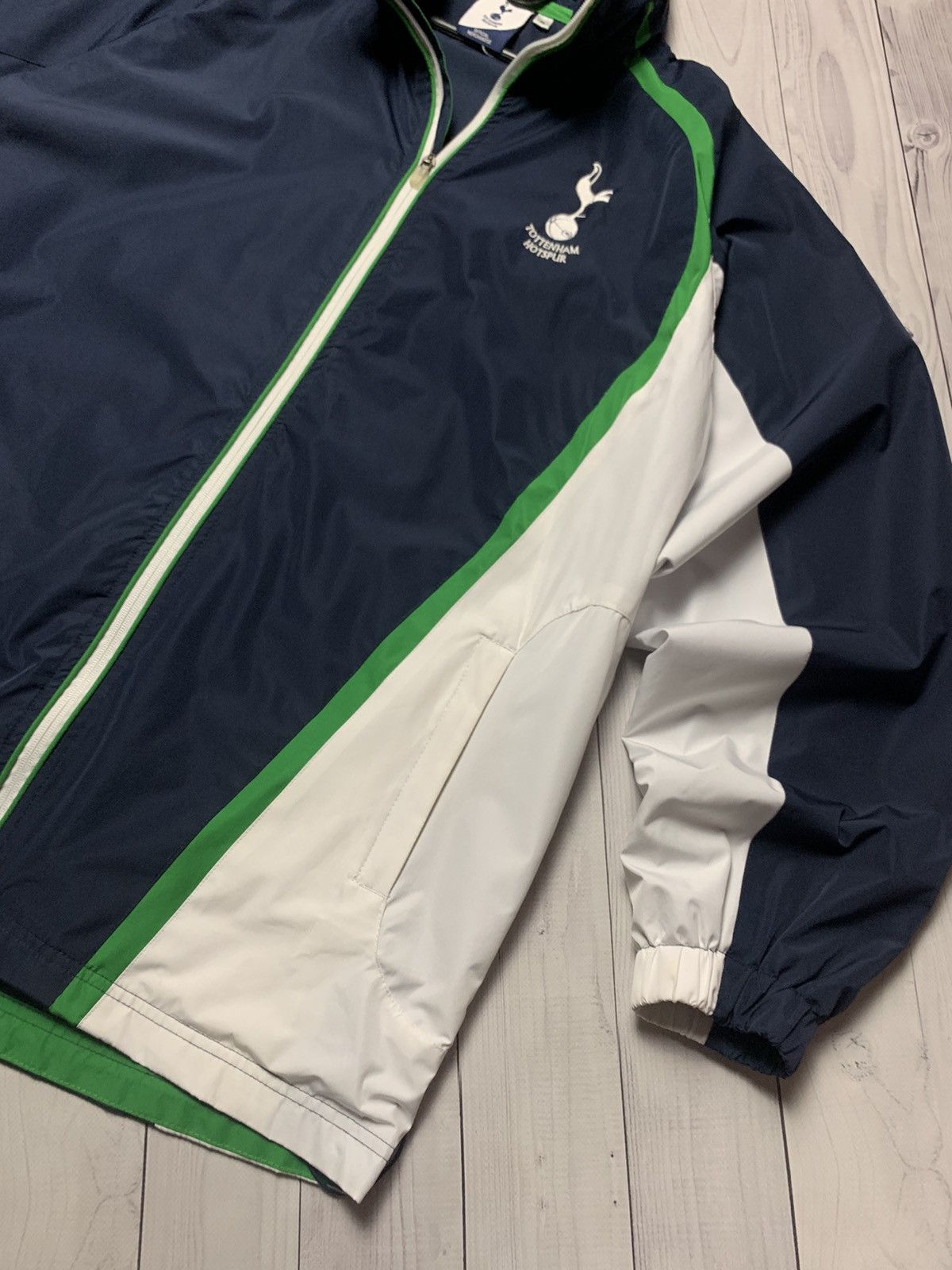 Vintage Vintage Tottenham Spurs Soccer jacket size S Size US S / EU 44-46 / 1 - 5 Thumbnail