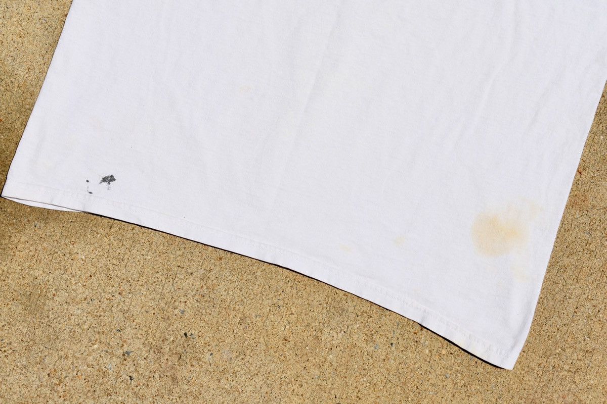 Nike × Vintage Distressed Vintage Nike Center Swoosh T-Shirt (L) Size US L / EU 52-54 / 3 - 4 Thumbnail