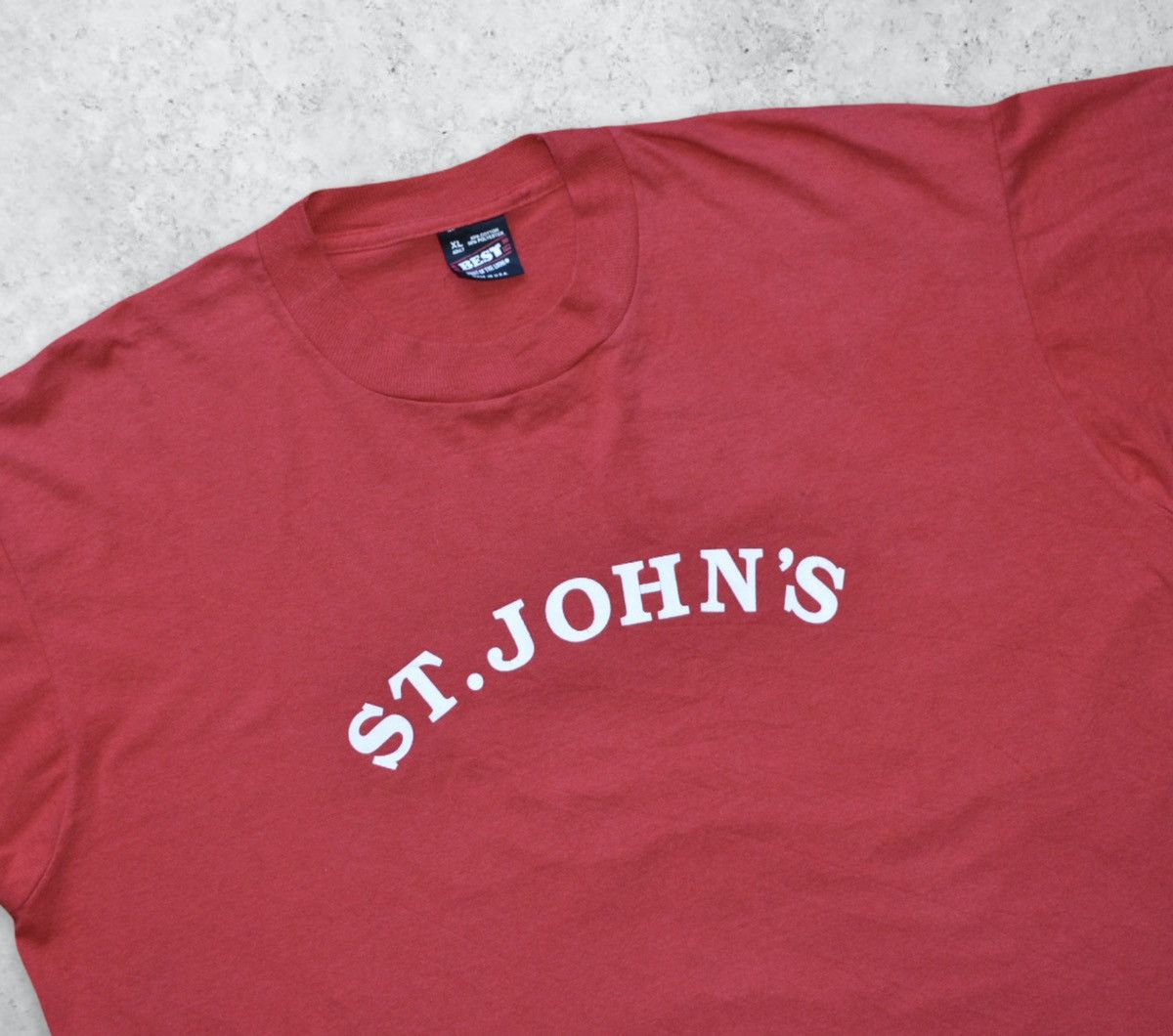 NCAA Vintage 90s ‘St. John’s’ T-Shirt (XL) Size US XL / EU 56 / 4 - 2 Thumbnail