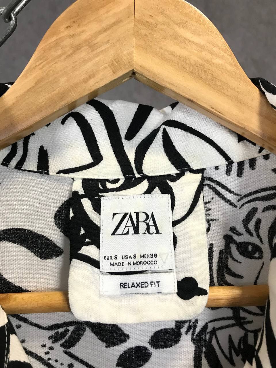Zara Zara crazy art shirt Size US S / EU 44-46 / 1 - 4 Thumbnail