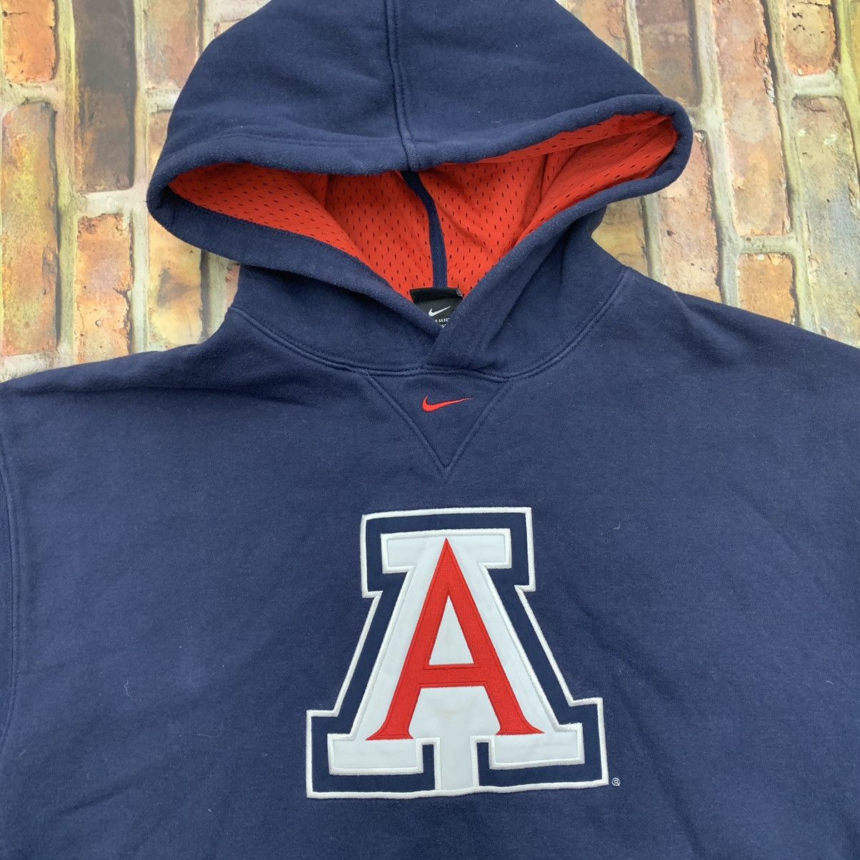 NCAA × Nike × Vintage Vintage Arizona Wildcats hoodie Size US L / EU 52-54 / 3 - 4 Thumbnail
