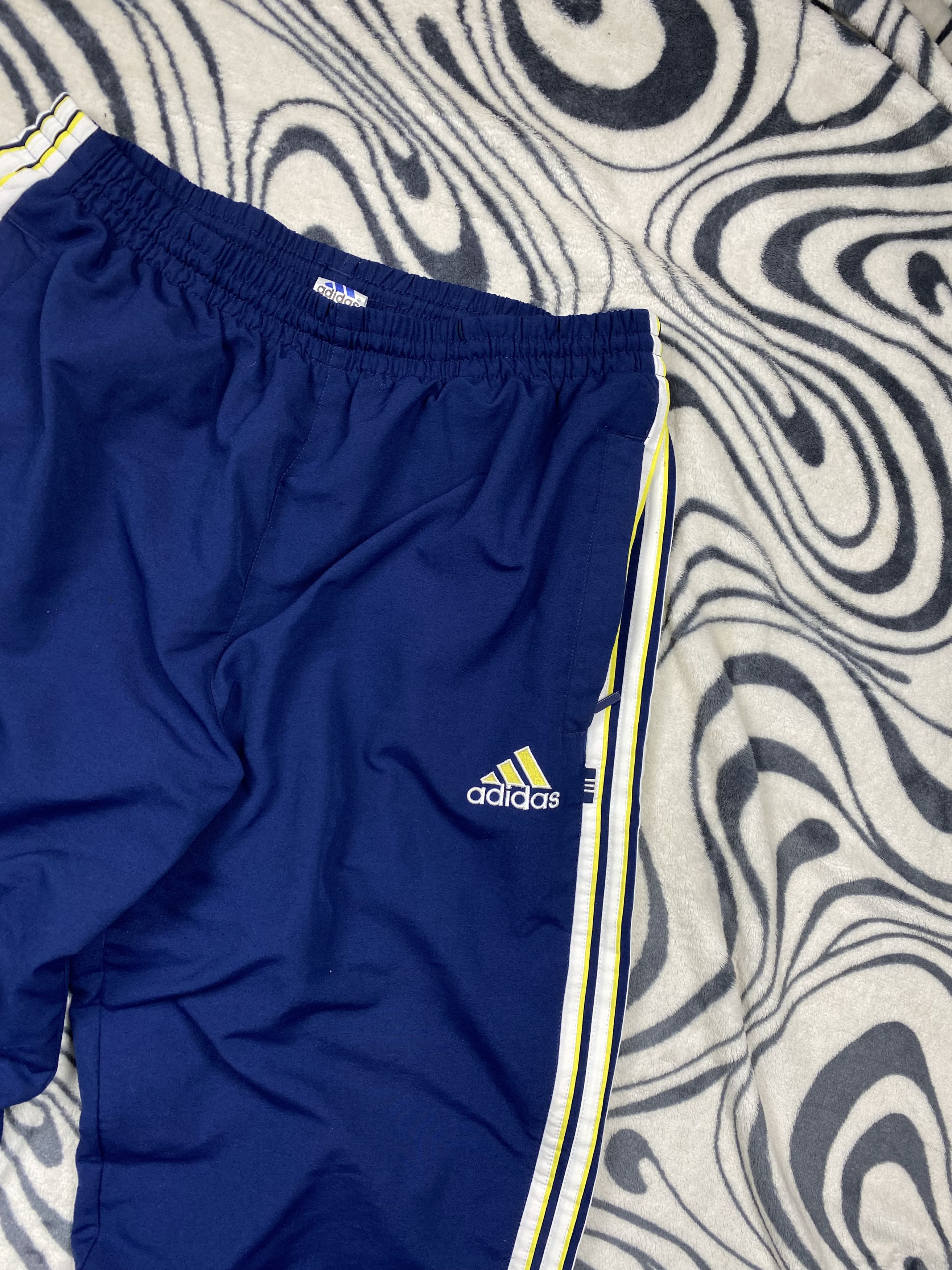 Adidas Adidas Vintage Mens Nylon Baggy Track Pants Y2K Size US 34 / EU 50 - 2 Thumbnail