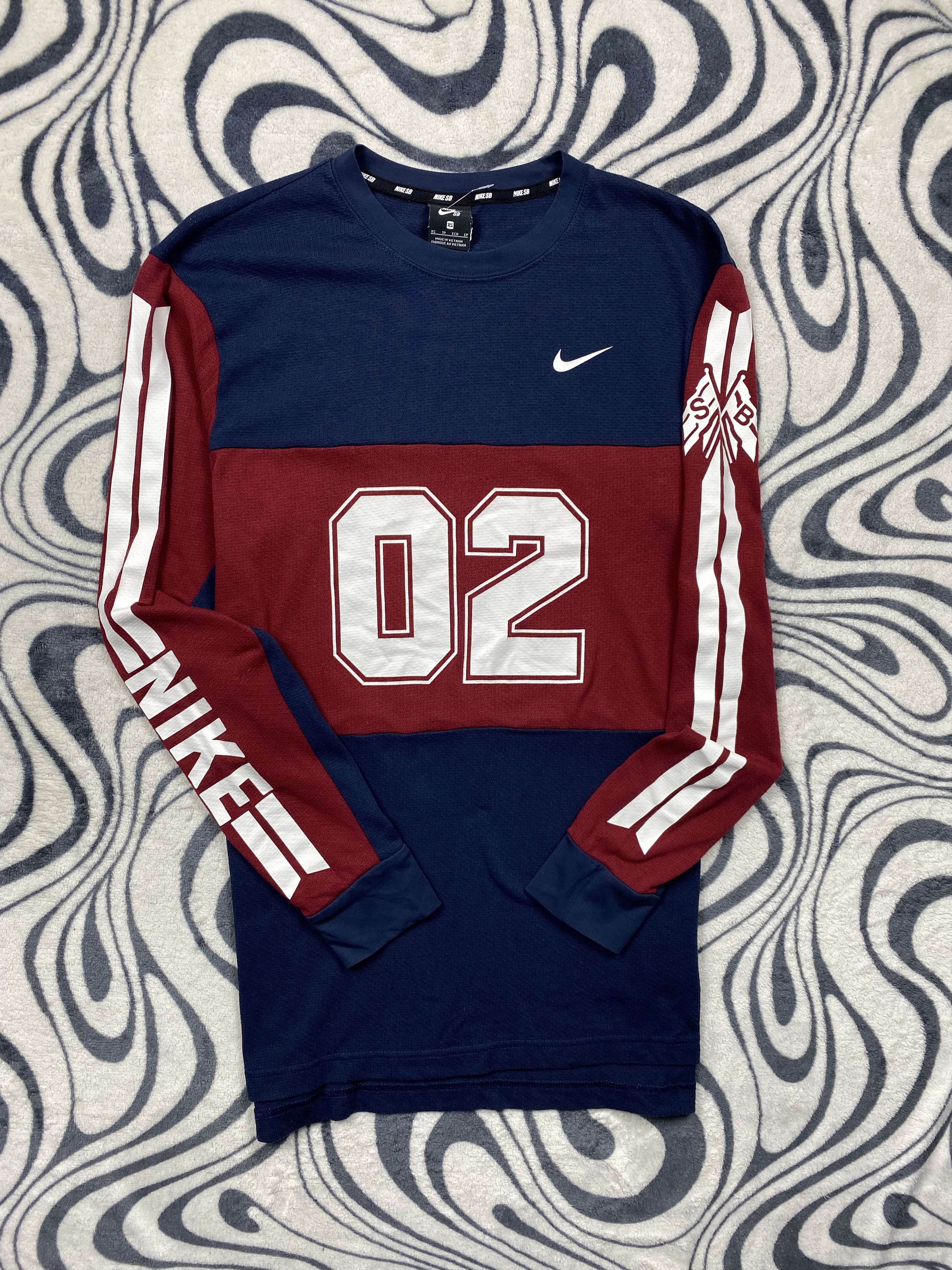 Nike Nike SB Oversized Mens Long Sleeve T-Shirt Tee Y2K Drill Size US XS / EU 42 / 0 - 1 Thumbnail