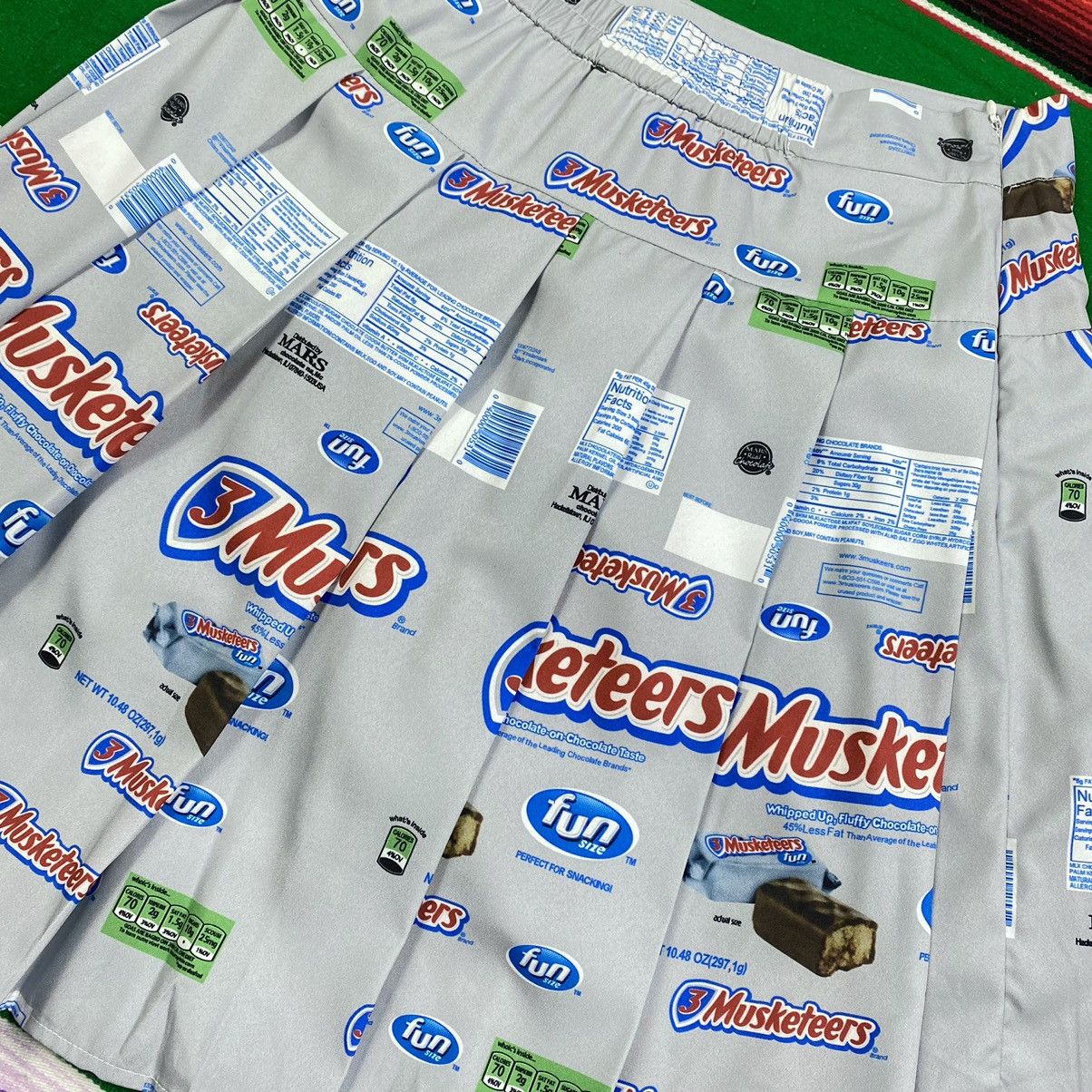Vintage Vintage 3 musketeers chocolate mini skir t Size 27" / US 4 / IT 40 - 4 Thumbnail