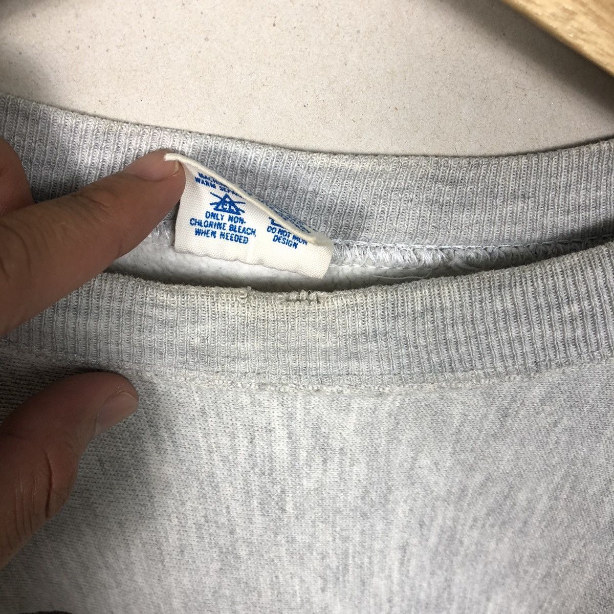 Champion × Vintage Vintage 90s Champion Reverse Weave Catholic University Size US M / EU 48-50 / 2 - 14 Thumbnail