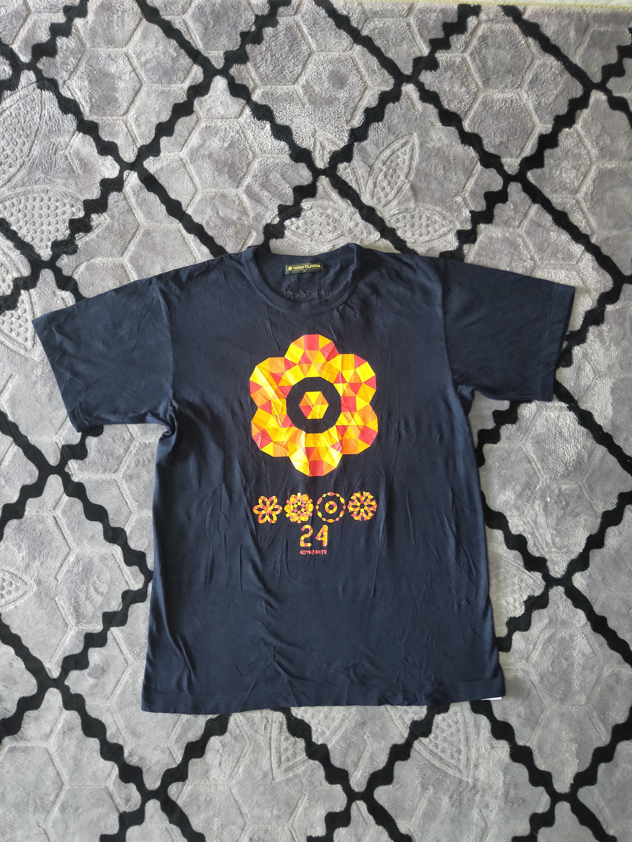 トップス ComplexCon BOSTON FLOWER T-shirt Takashi Murakami Flower T-Shirt White - FW17 - US