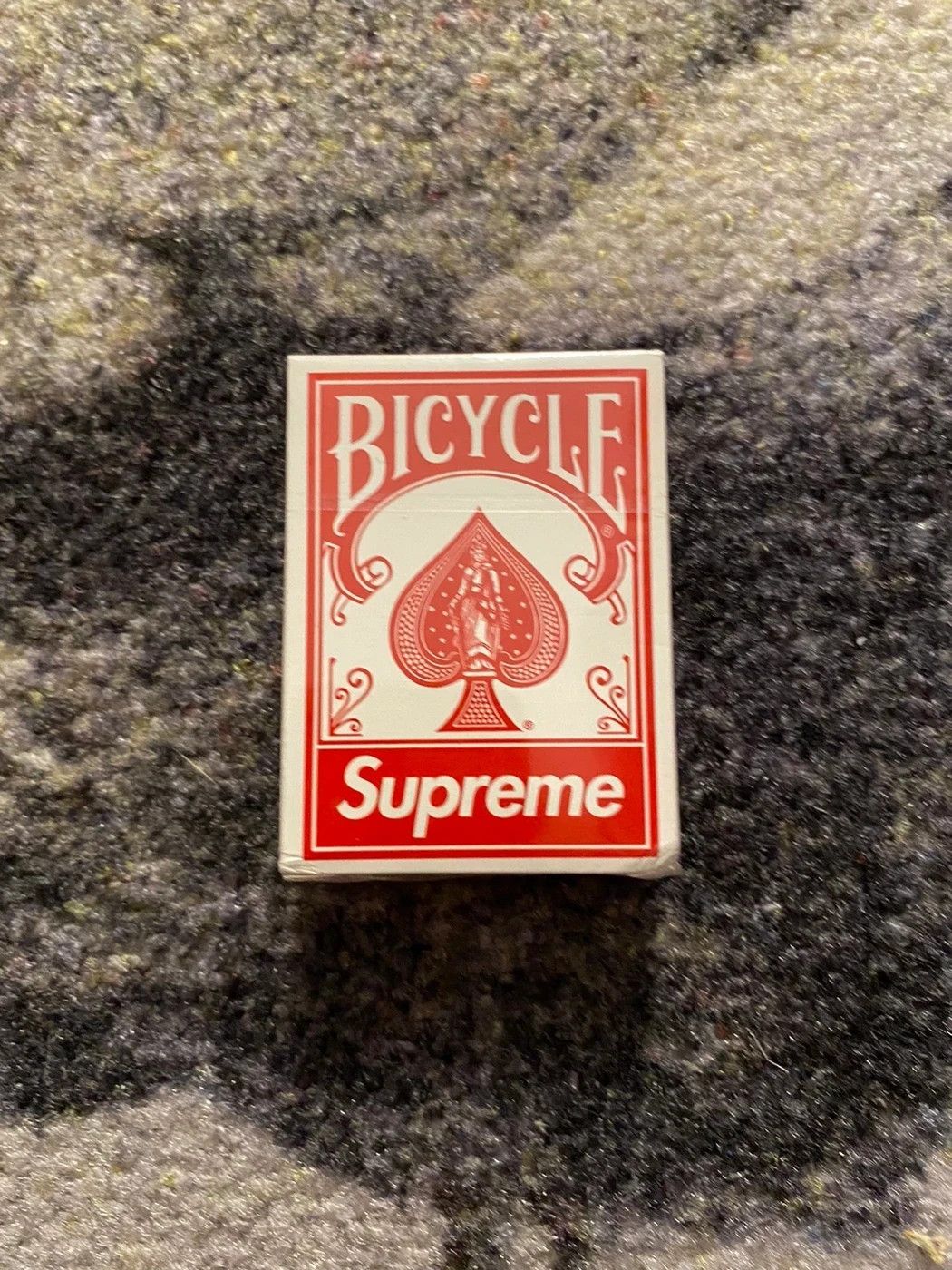 Supreme Supreme Mini Bicycle Playing Card Deck Size ONE SIZE - 1 Thumbnail
