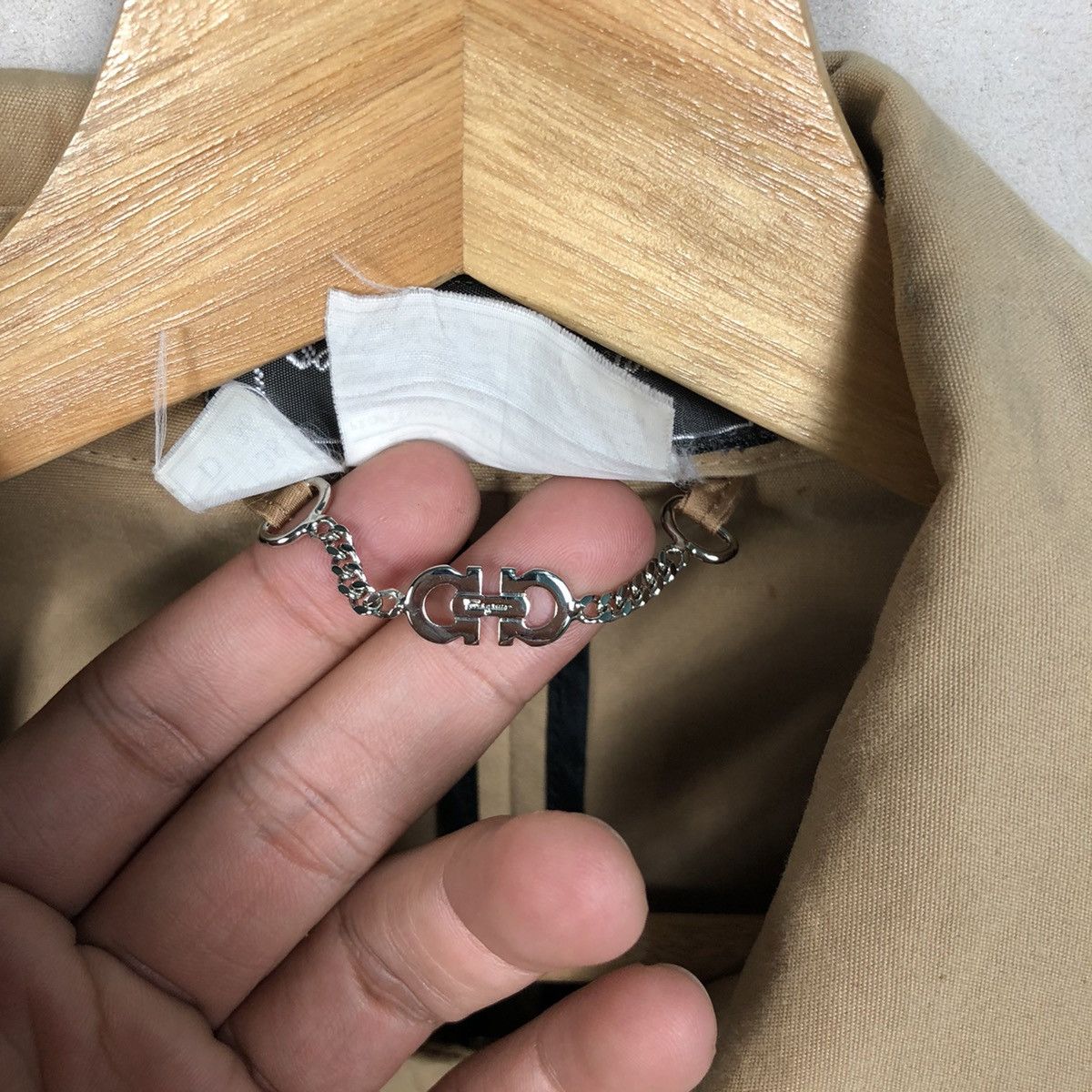 Salvatore Ferragamo Salvatore Ferragamo Monogram Inside Trench Jacket Size US M / EU 48-50 / 2 - 14 Thumbnail