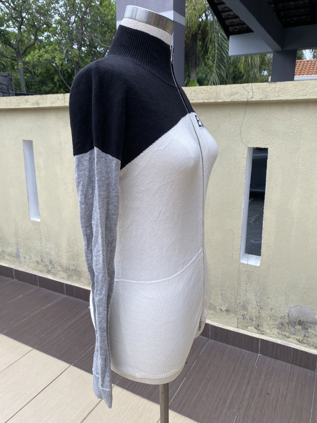 Armani Exchange 3tone sweater Size XS / US 0-2 / IT 36-38 - 5 Thumbnail