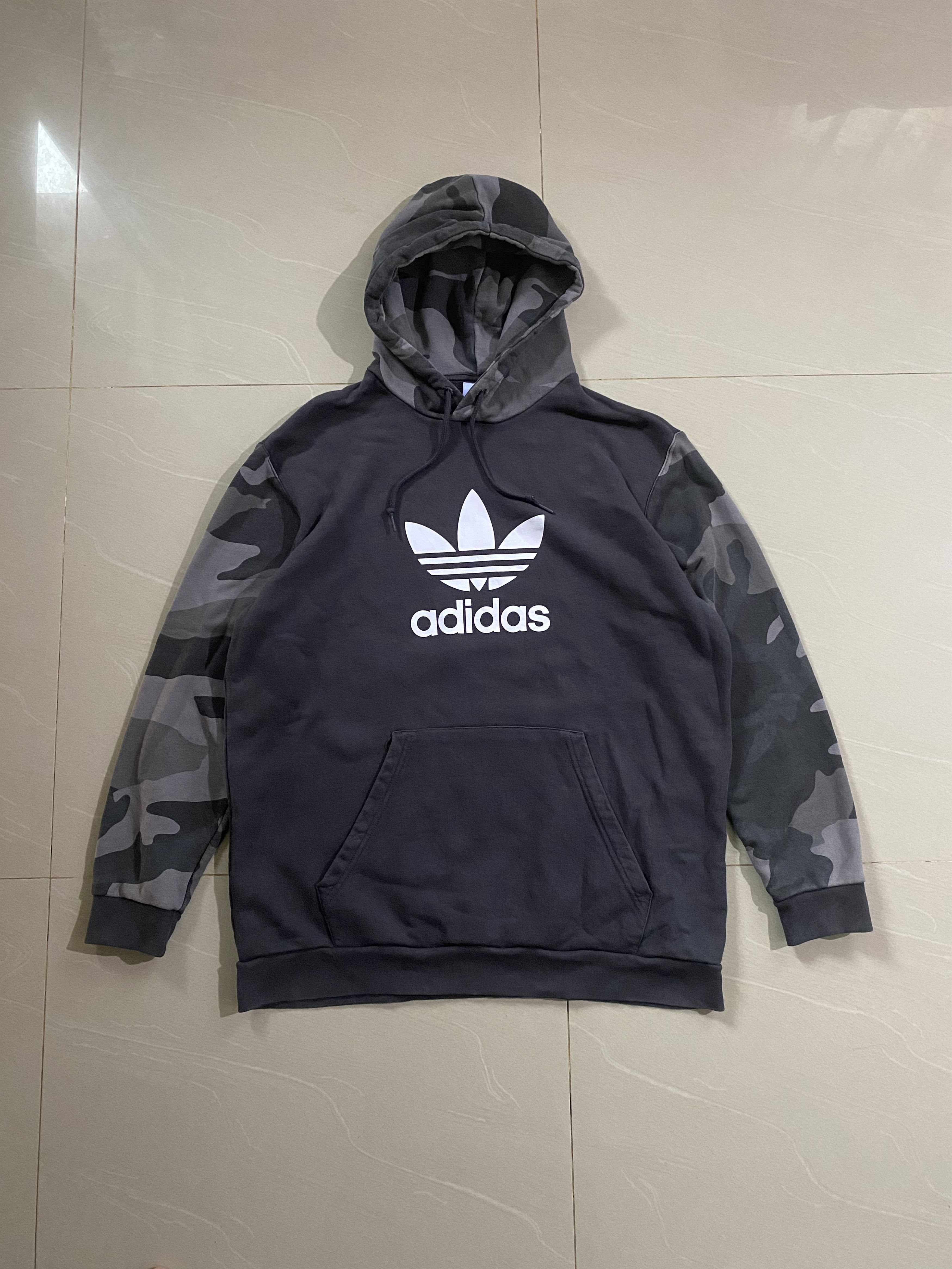 Adidas Hoodie Camo